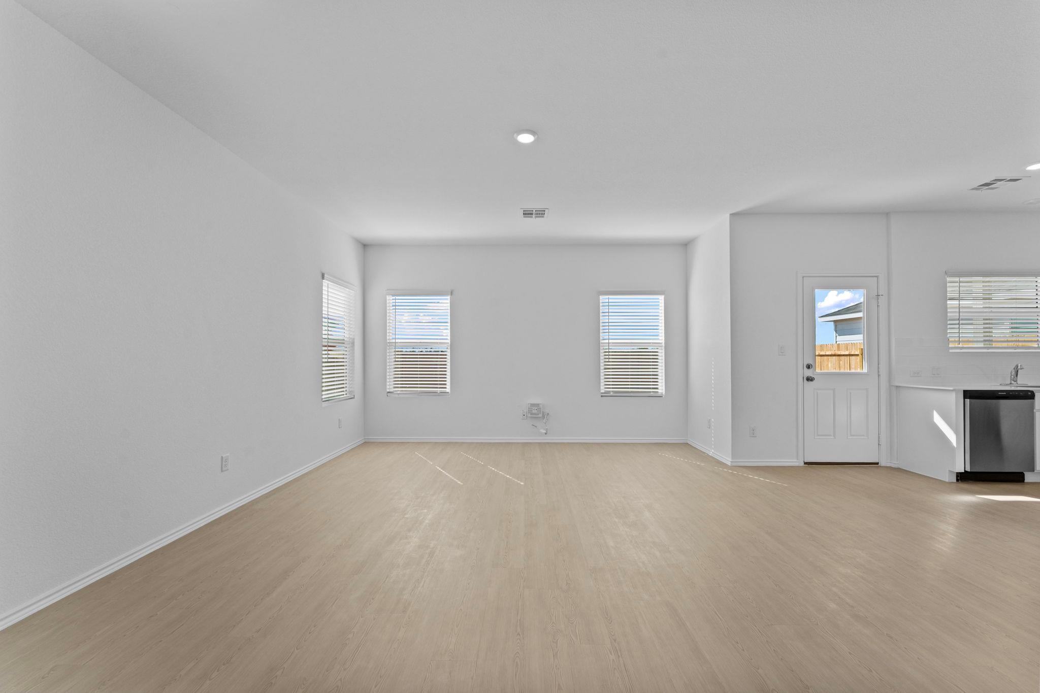 937 Soapstone Pass, Maxwell, TX 78656