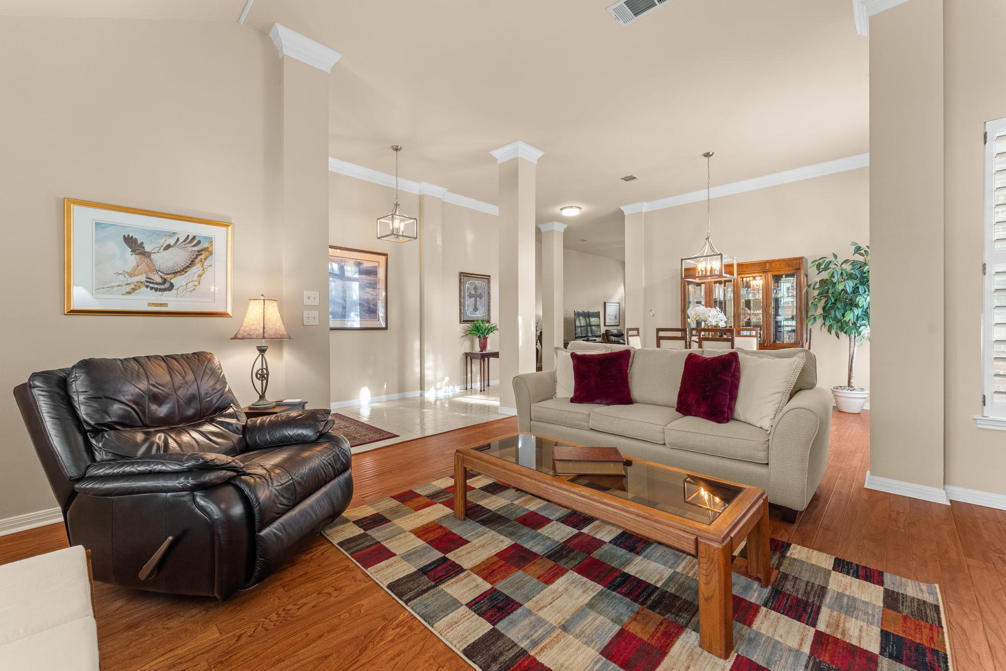 603 Flamingo Blvd, Lakeway, TX 78734