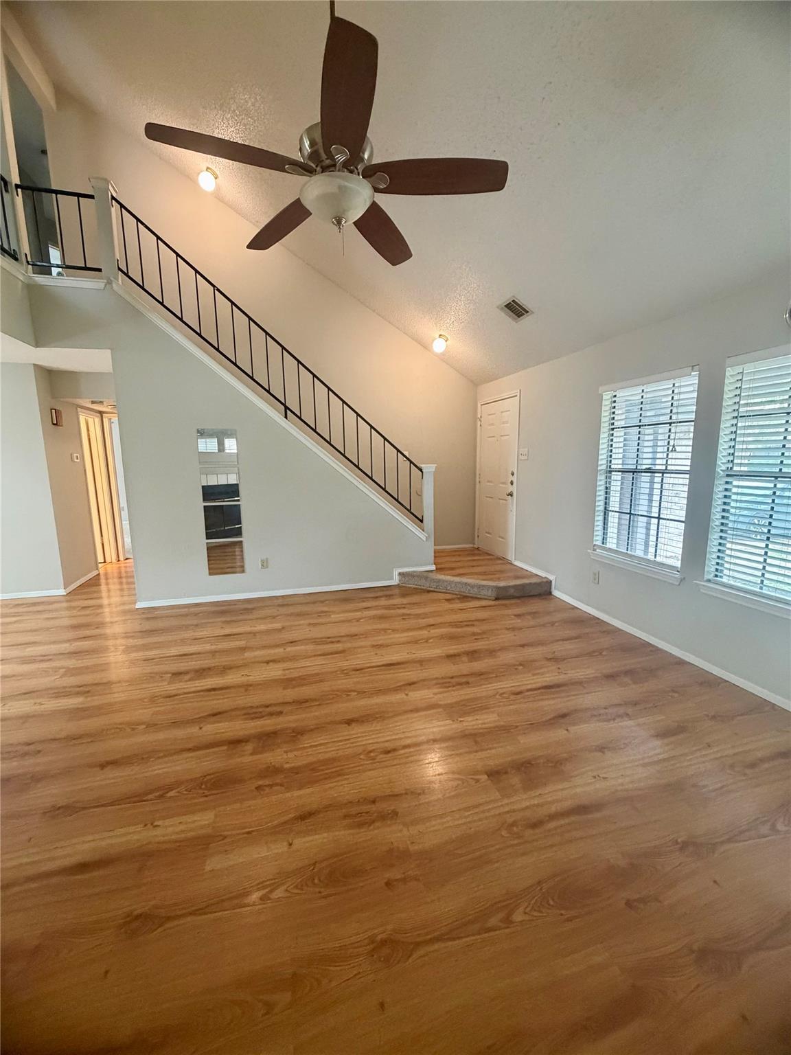 1707 Honeysuckle Ln, Round Rock, TX 78664