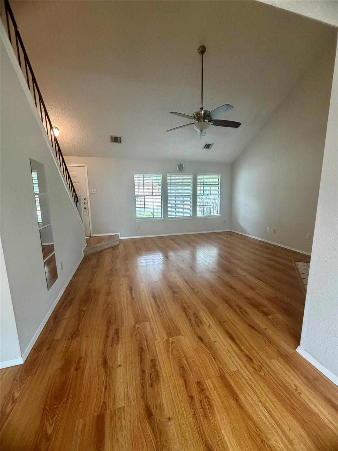 1707 Honeysuckle Ln, Round Rock, TX 78664