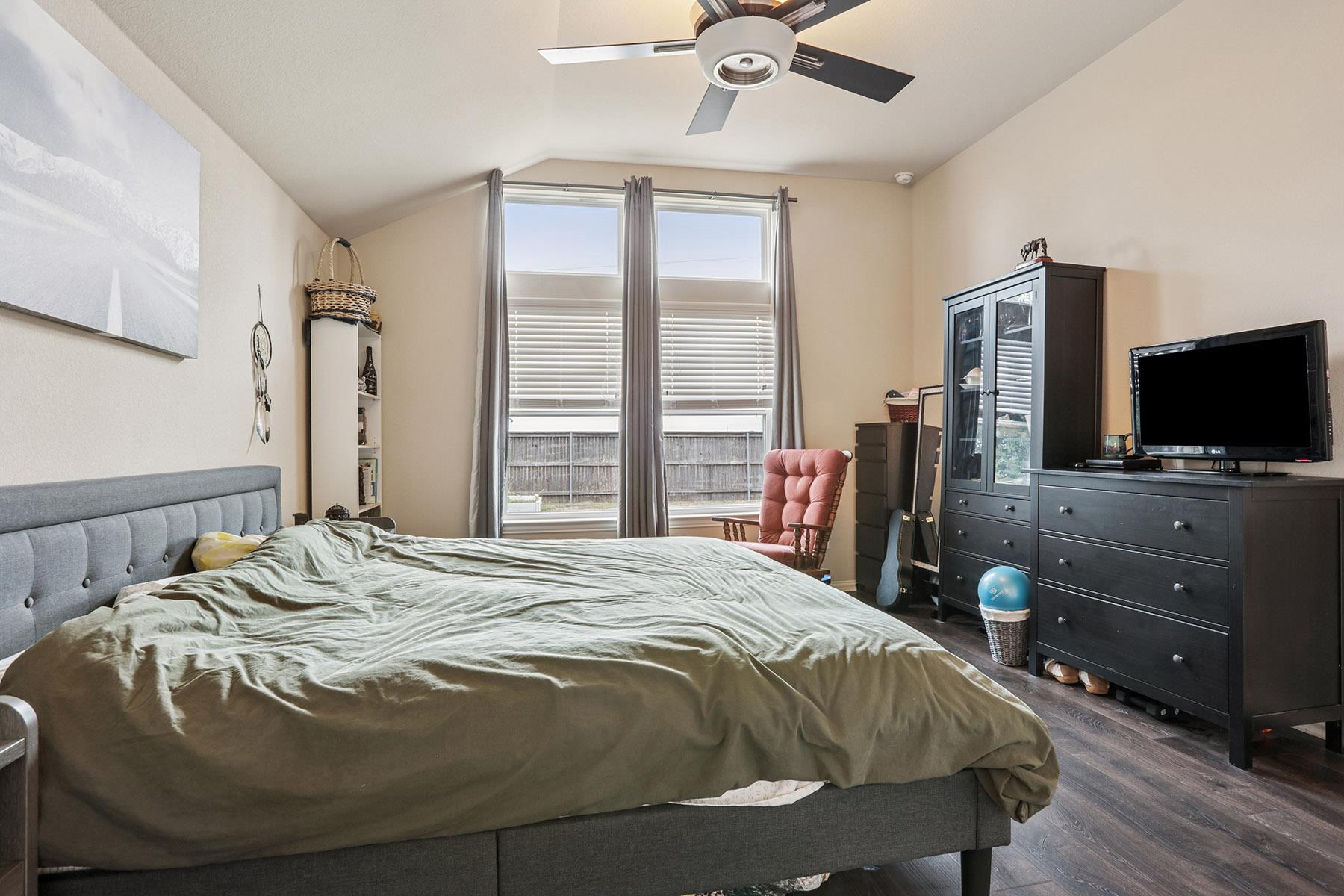 1105 Irina Cv, Hutto, TX 78634