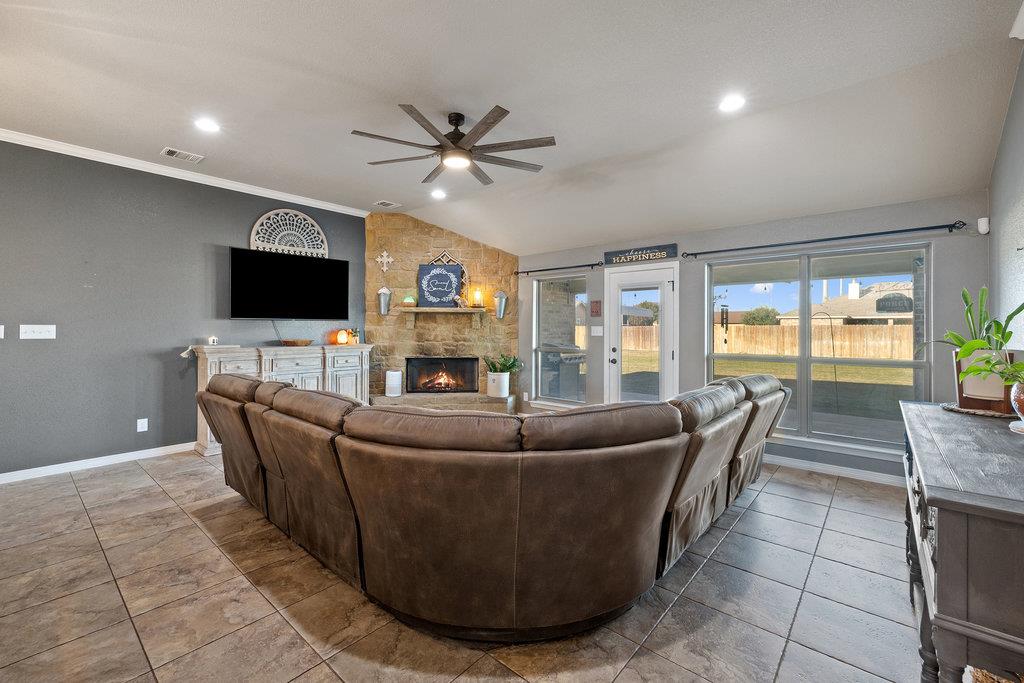 153 Ranger Blvd, Salado, TX 76571