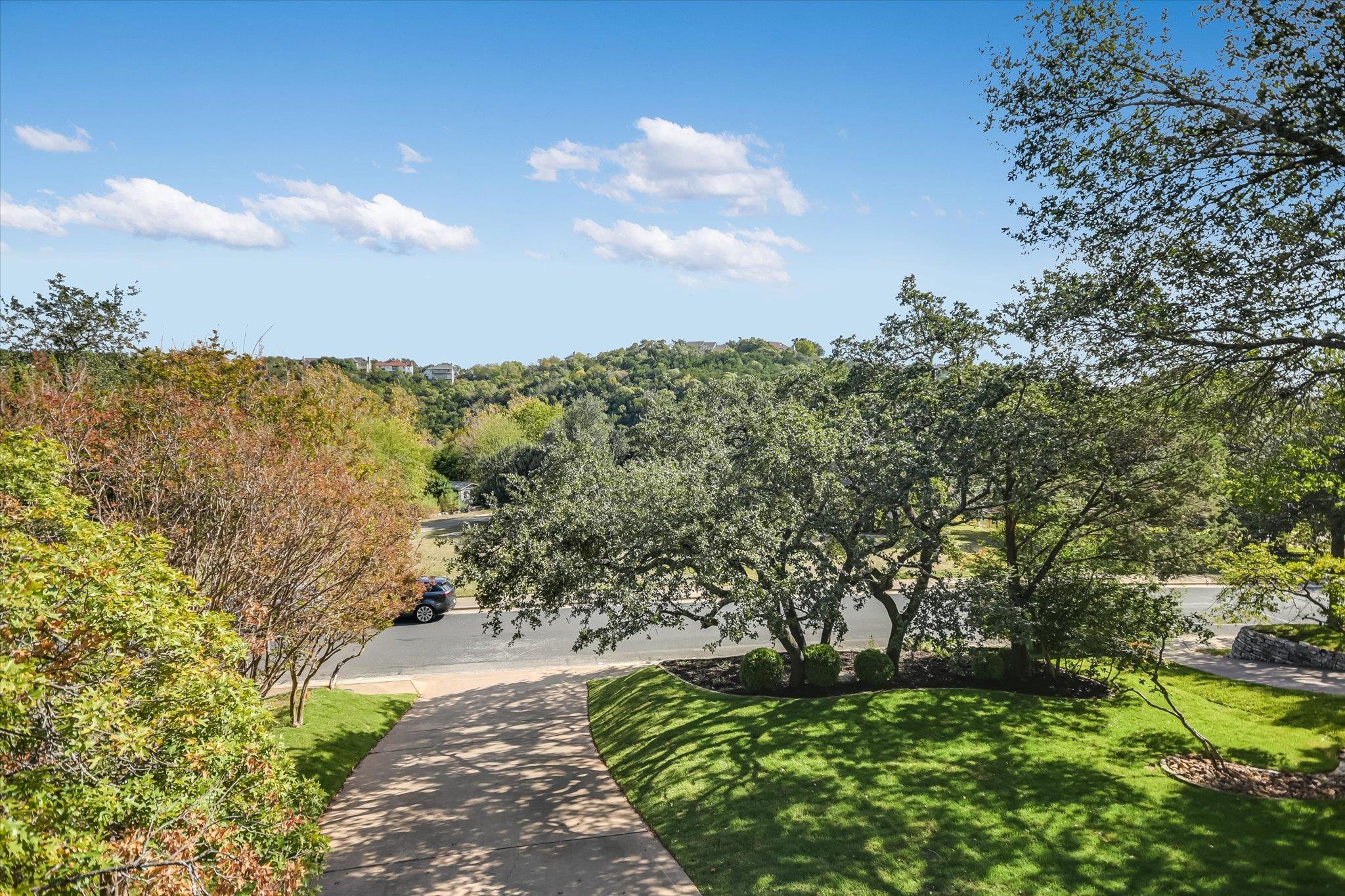 8902 Spicebrush Dr, Austin, TX 78759
