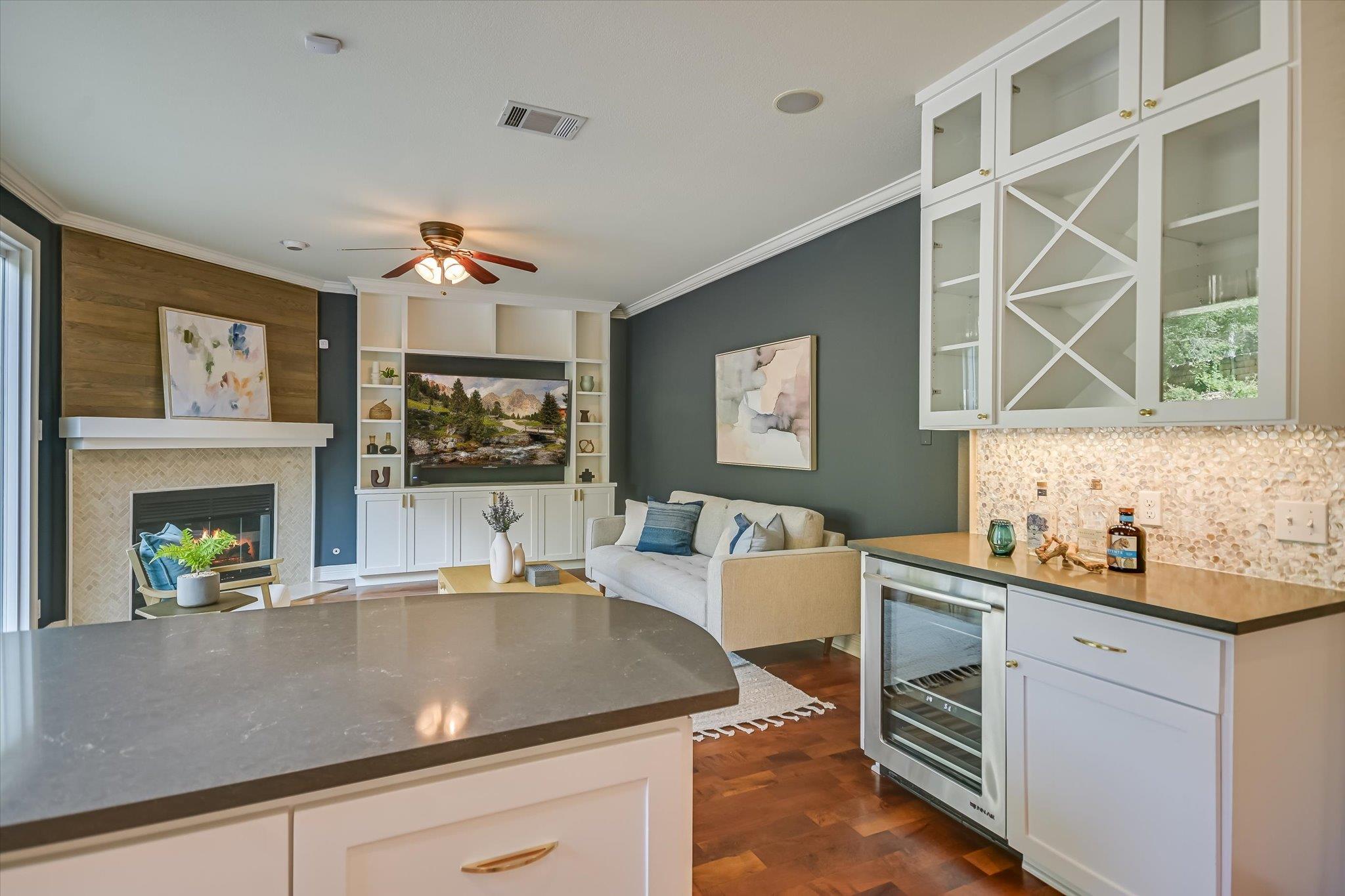 8902 Spicebrush Dr, Austin, TX 78759