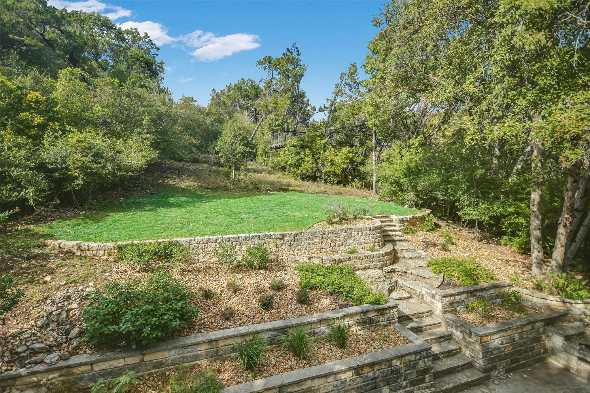 8902 Spicebrush Dr, Austin, TX 78759