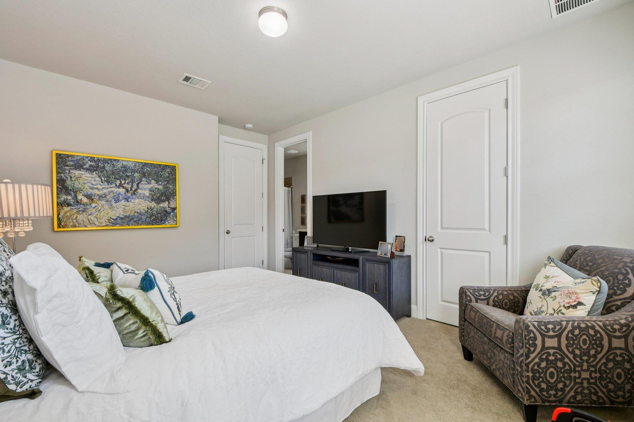 124 S Sage Holw, Dripping Springs, TX 78620