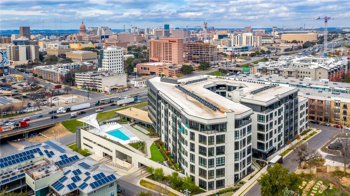 800 Embassy Dr # 407, Austin, TX 78702