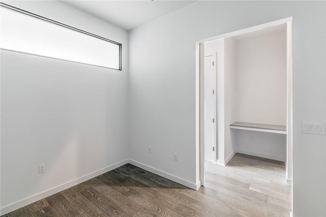 800 Embassy Dr # 407, Austin, TX 78702