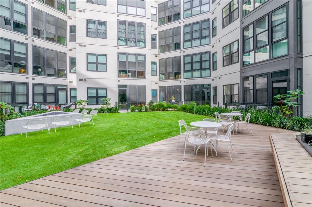 800 Embassy Dr # 407, Austin, TX 78702