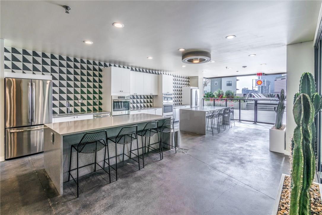 800 Embassy Dr # 407, Austin, TX 78702