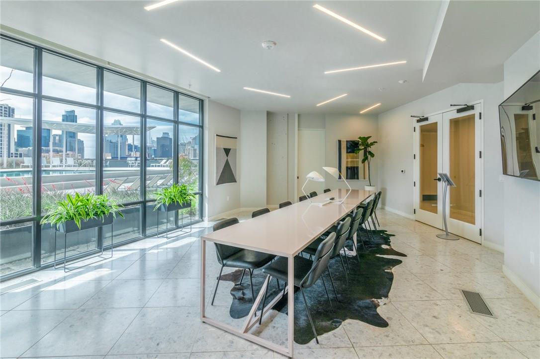 800 Embassy Dr # 407, Austin, TX 78702