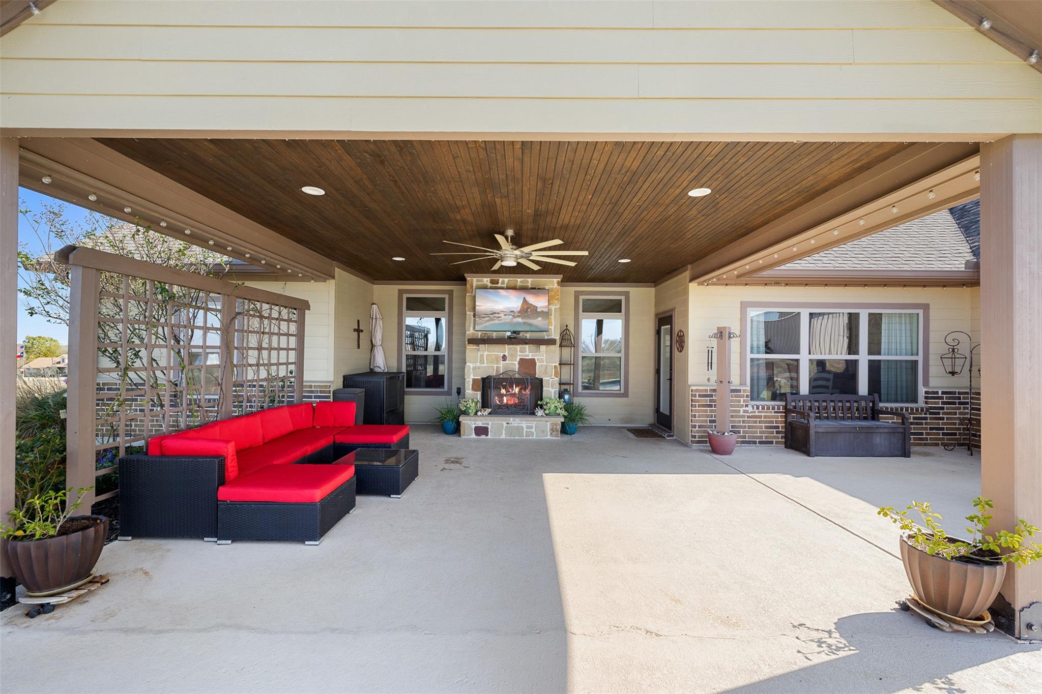 2232 FM 975, Caldwell, TX 77836