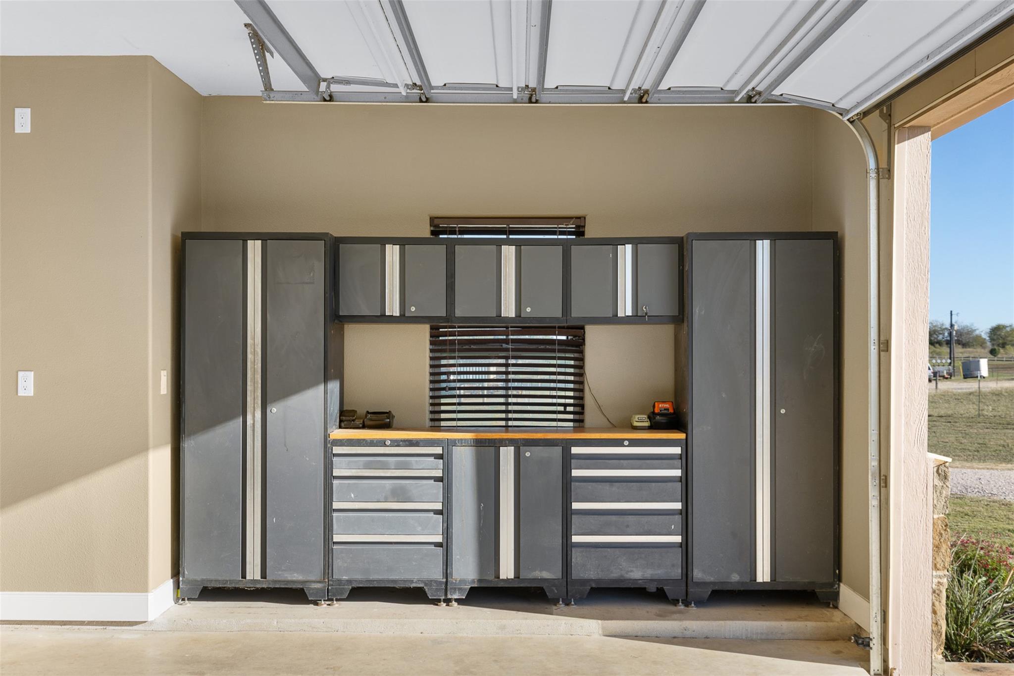 2232 FM 975, Caldwell, TX 77836