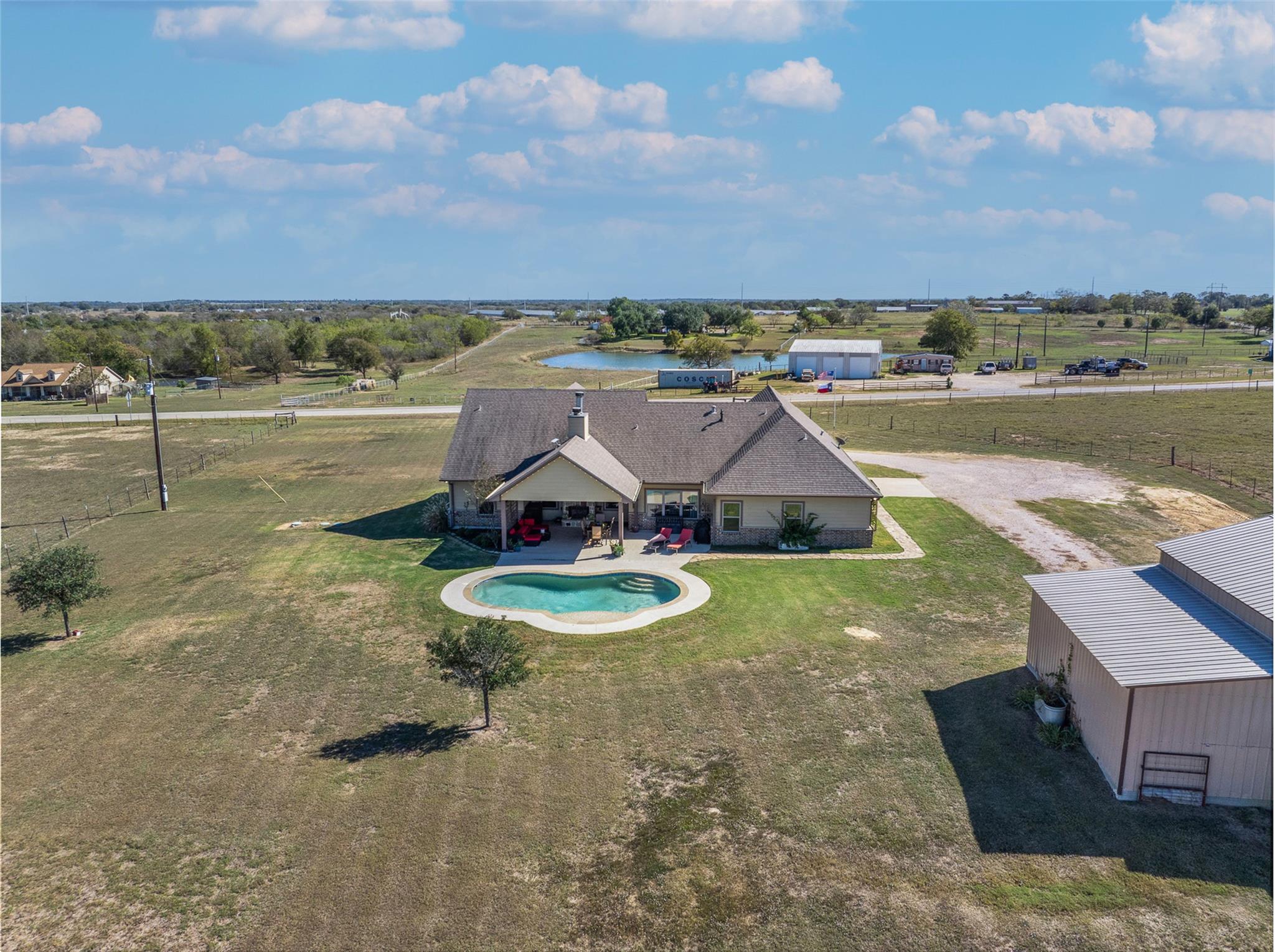 2232 FM 975, Caldwell, TX 77836