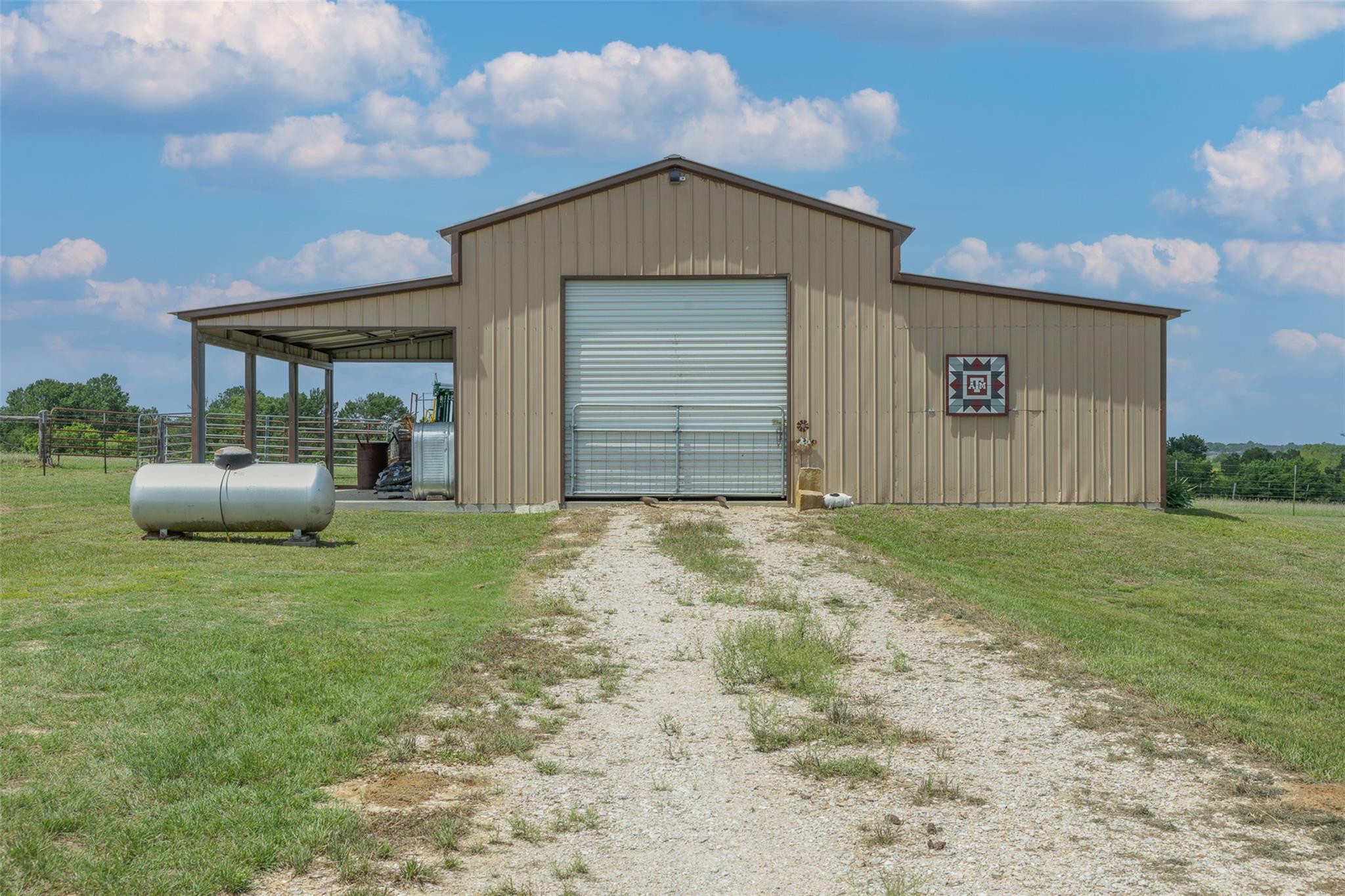 2232 FM 975, Caldwell, TX 77836