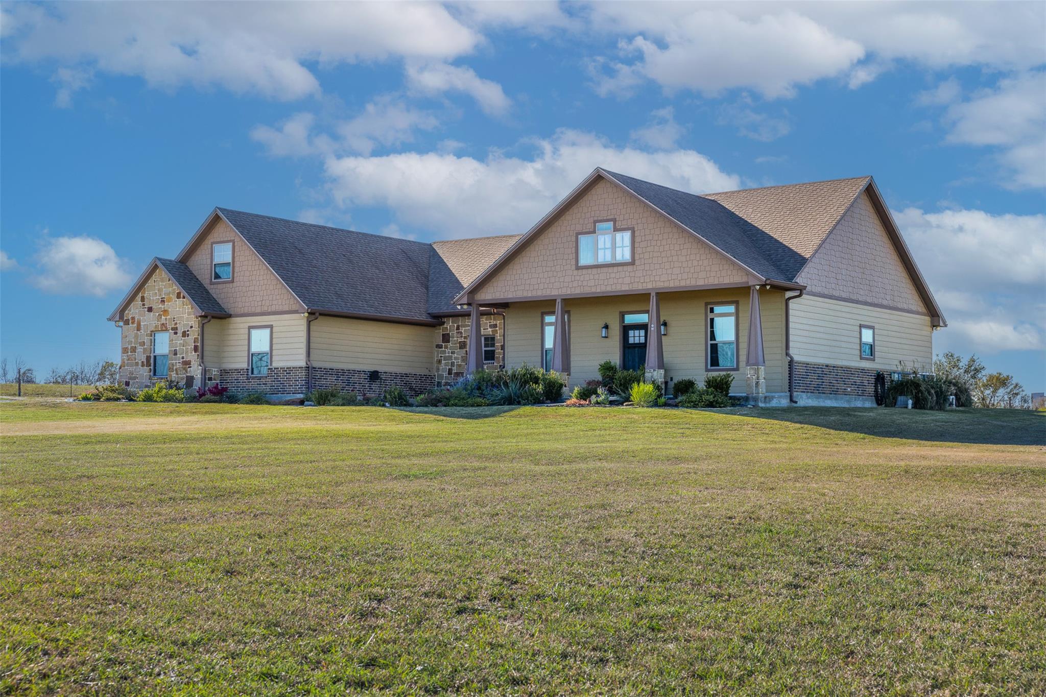 2232 FM 975, Caldwell, TX 77836