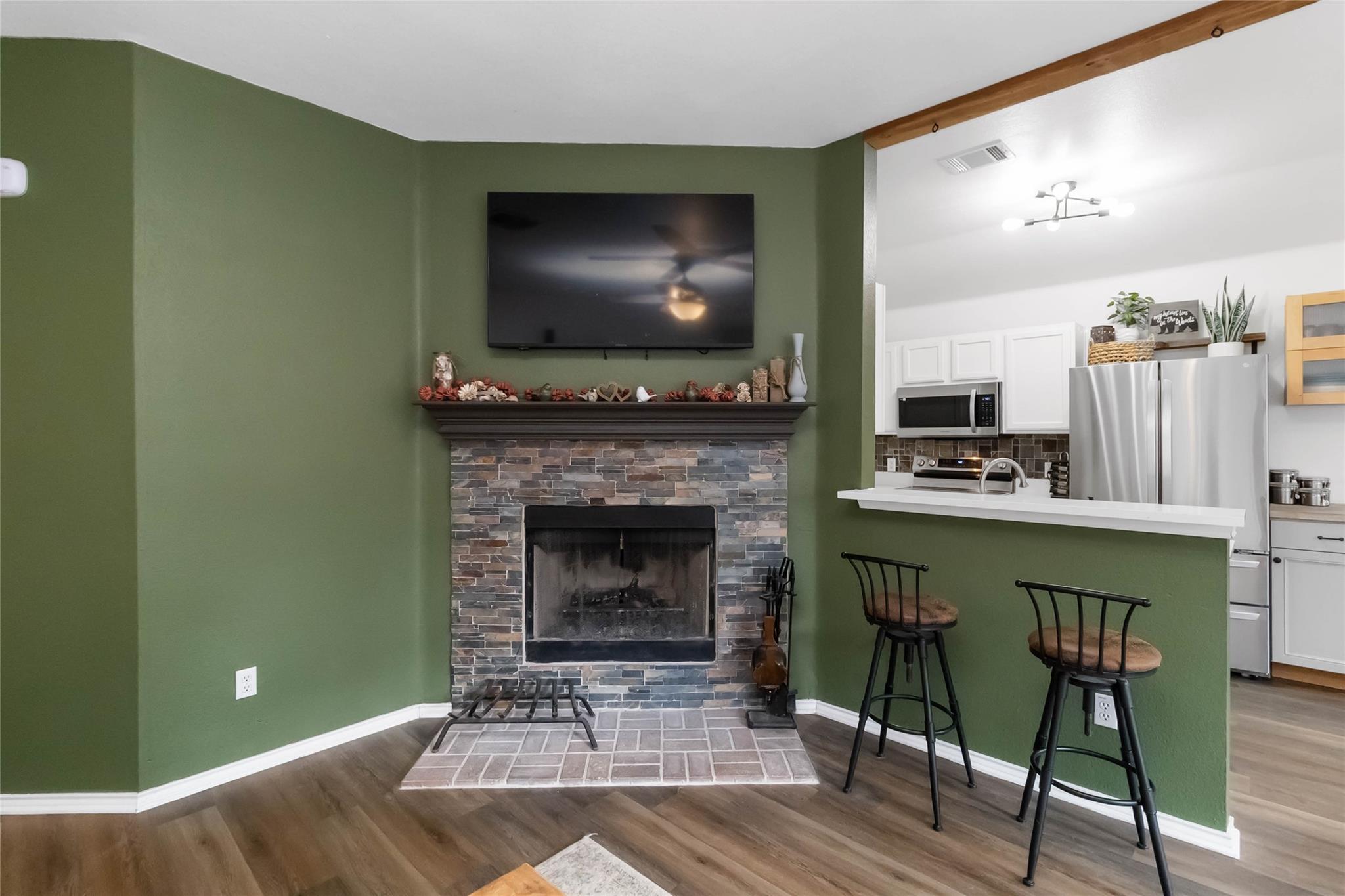 106 Shadow Wood Trl, Cedar Creek, TX 78612