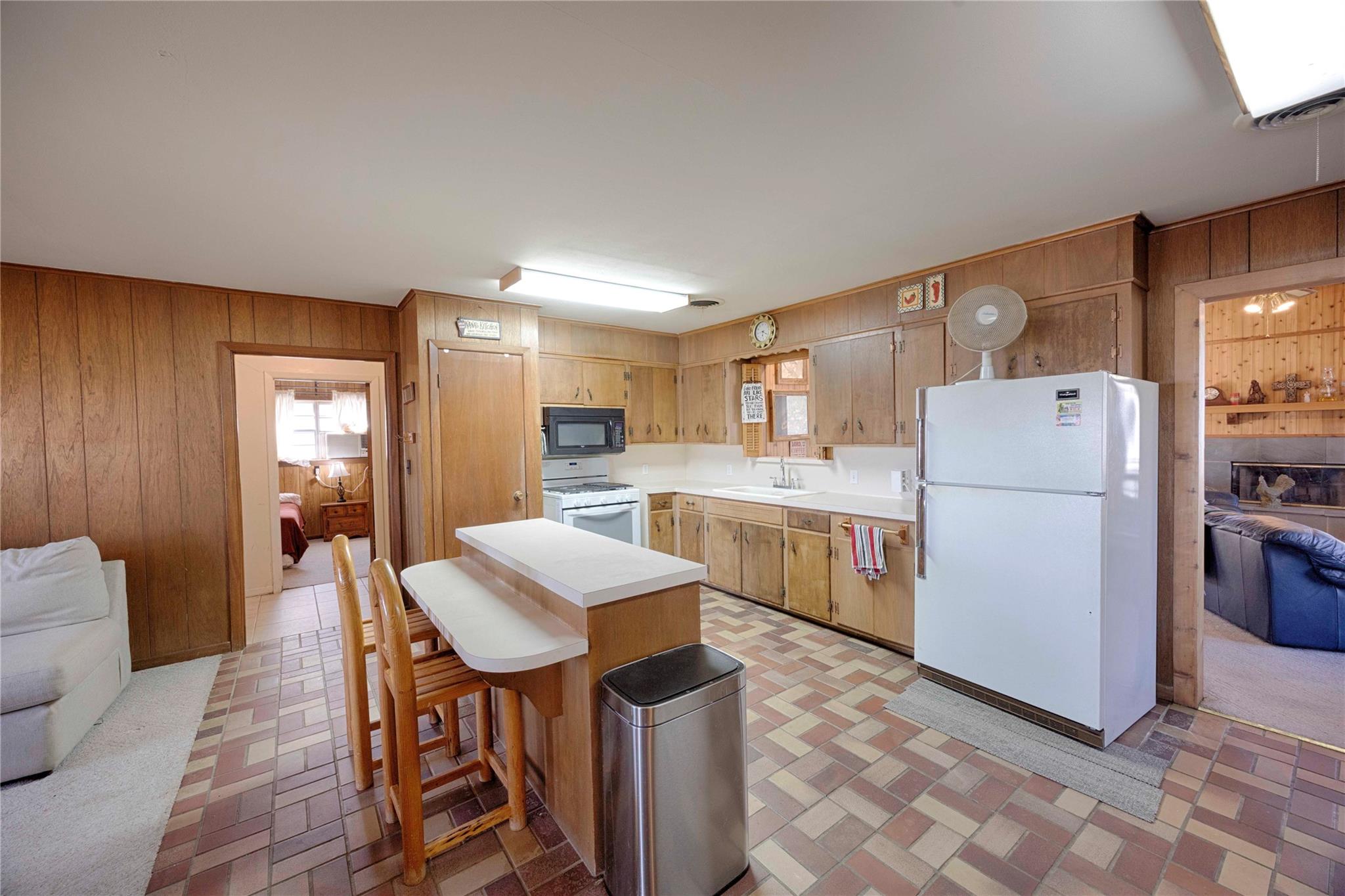 507 South St, Schulenburg, TX 78956