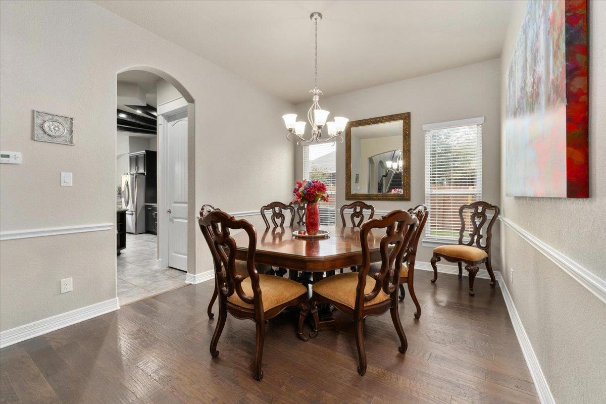 814 Jesse Trl, San Marcos, TX 78666