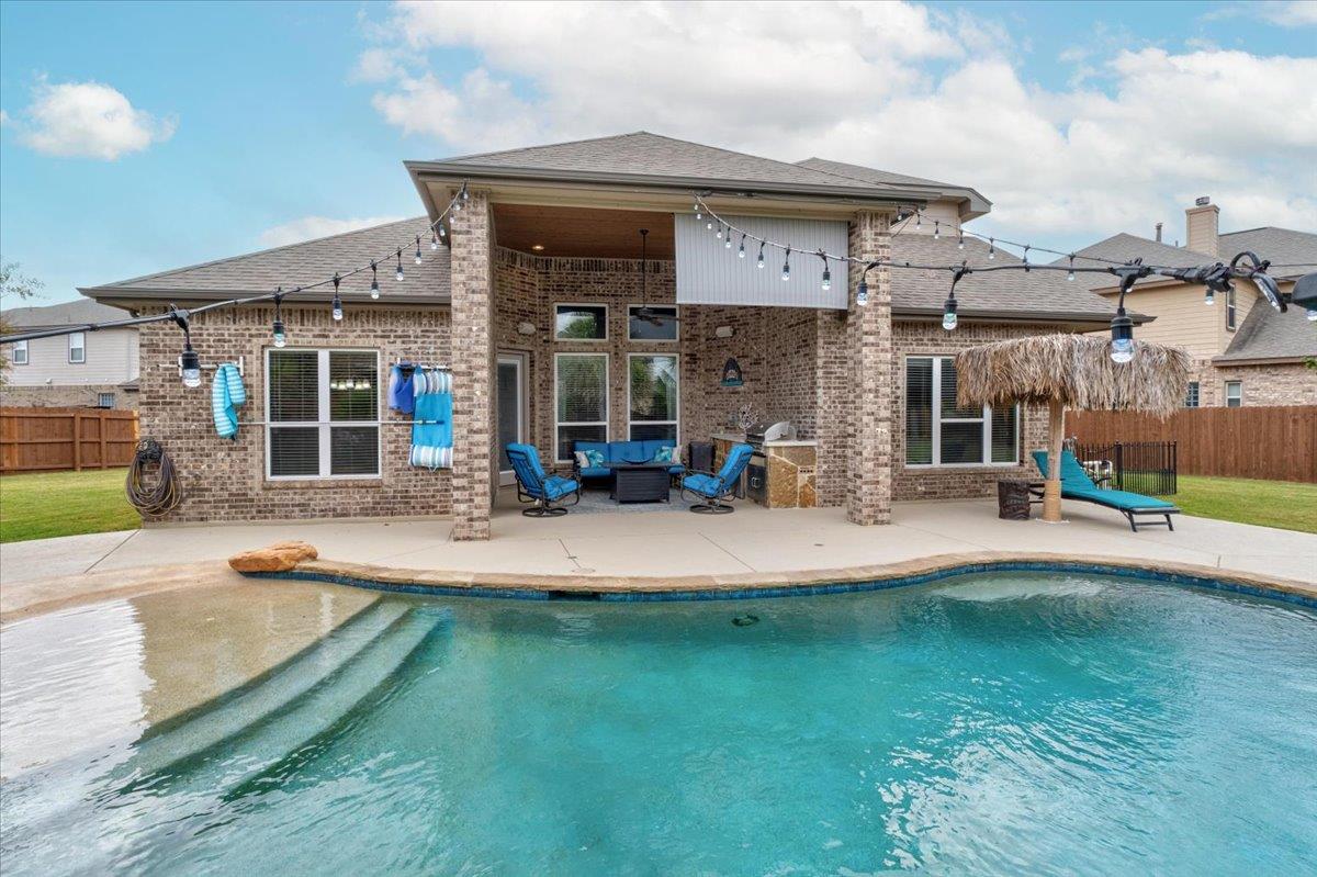 814 Jesse Trl, San Marcos, TX 78666