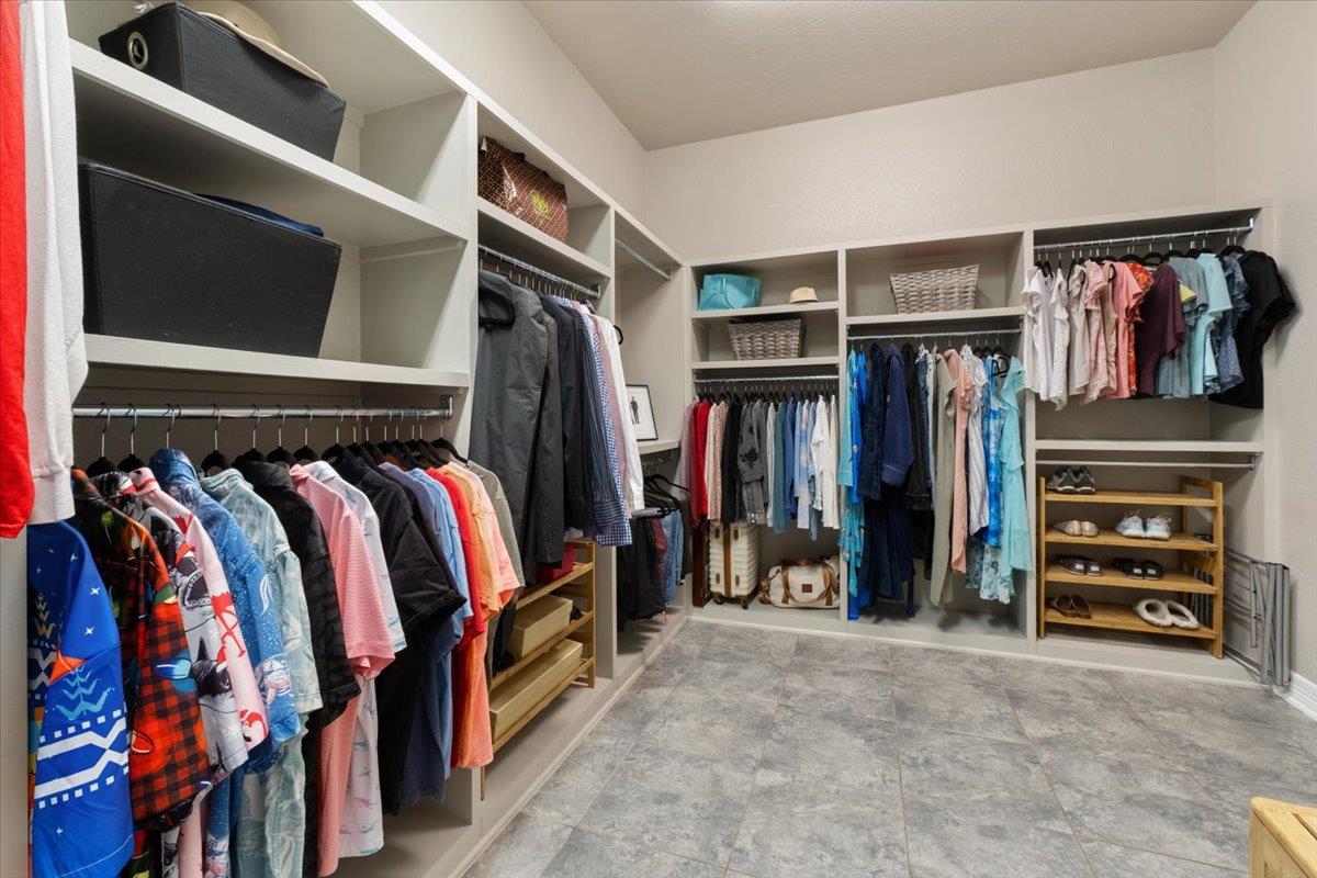 814 Jesse Trl, San Marcos, TX 78666