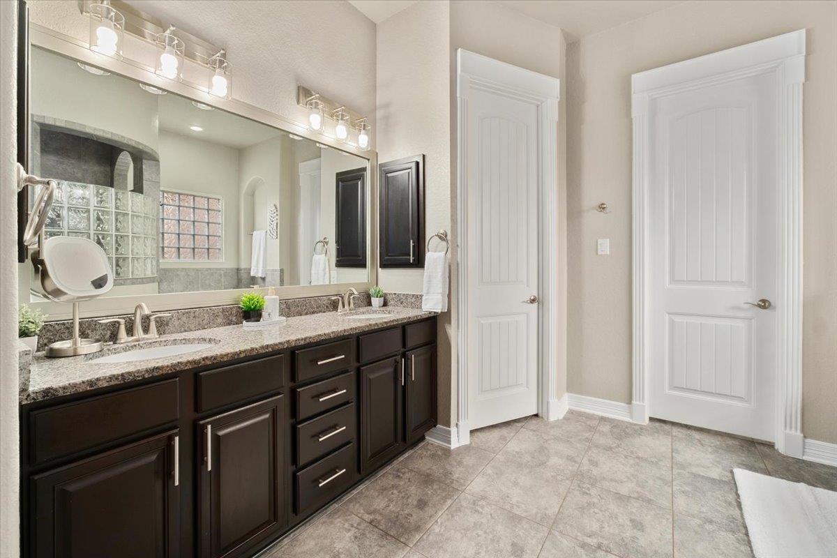 814 Jesse Trl, San Marcos, TX 78666