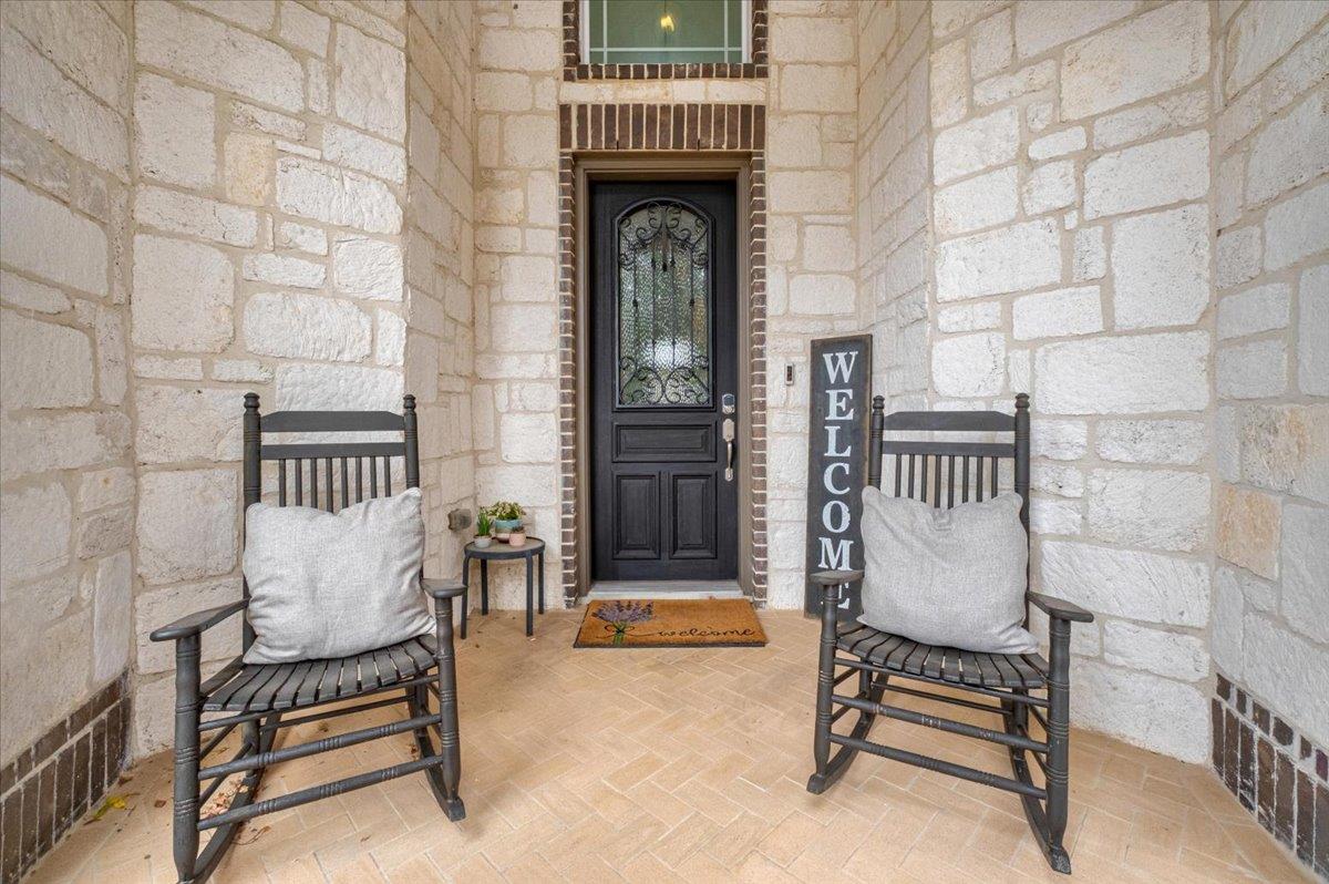 814 Jesse Trl, San Marcos, TX 78666