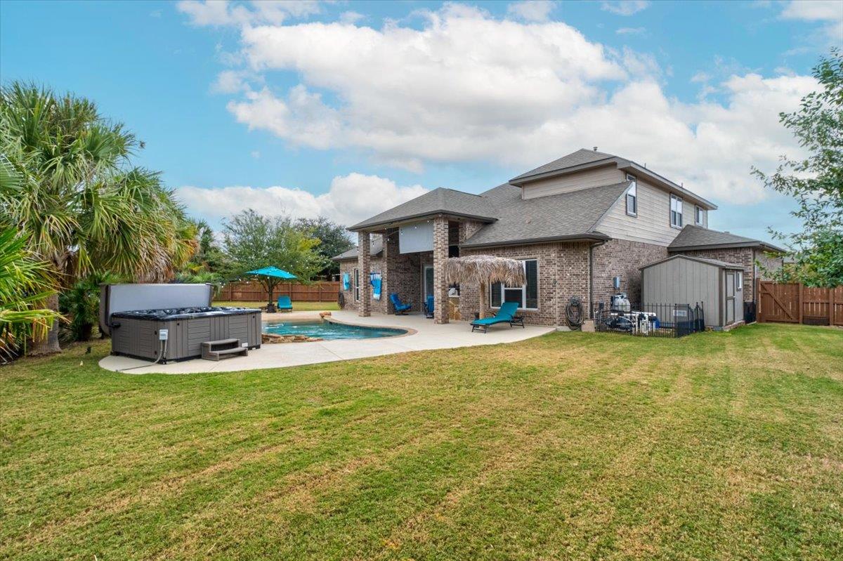 814 Jesse Trl, San Marcos, TX 78666