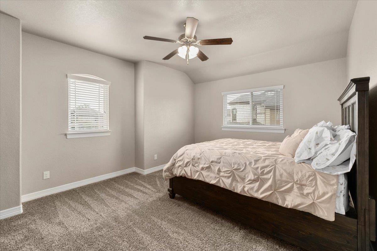 814 Jesse Trl, San Marcos, TX 78666