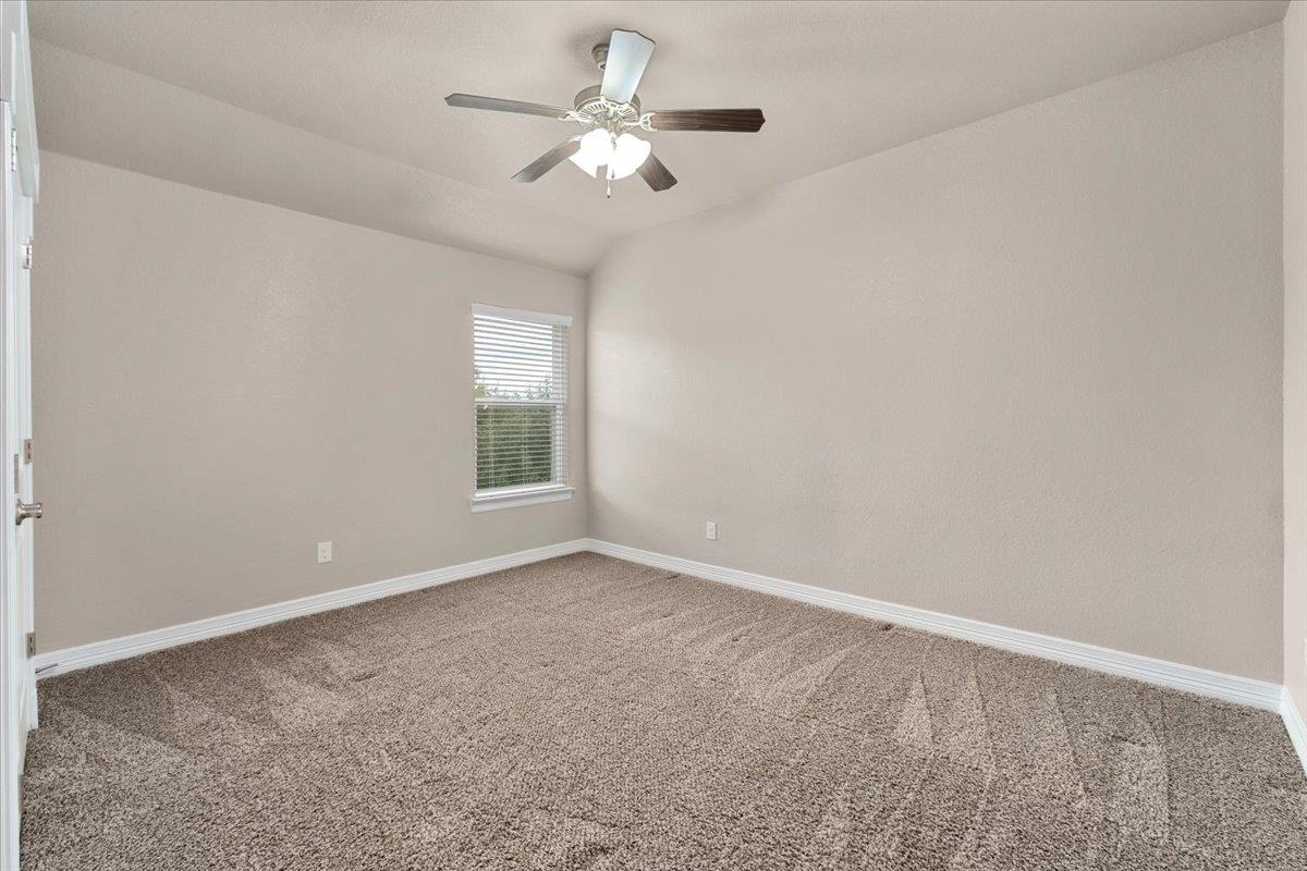 814 Jesse Trl, San Marcos, TX 78666