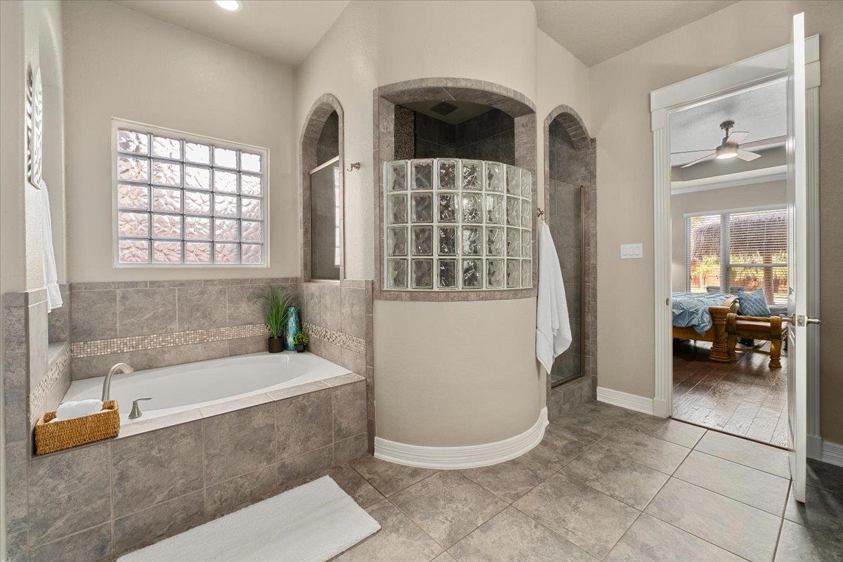 814 Jesse Trl, San Marcos, TX 78666