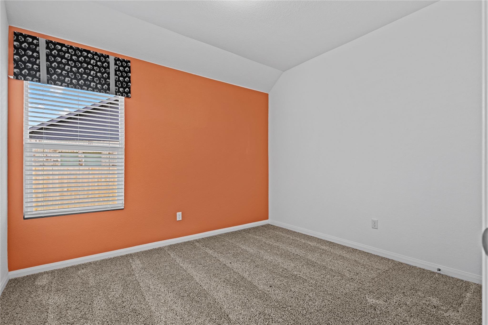 1528 Aspinwall Cv, Leander, TX 78641