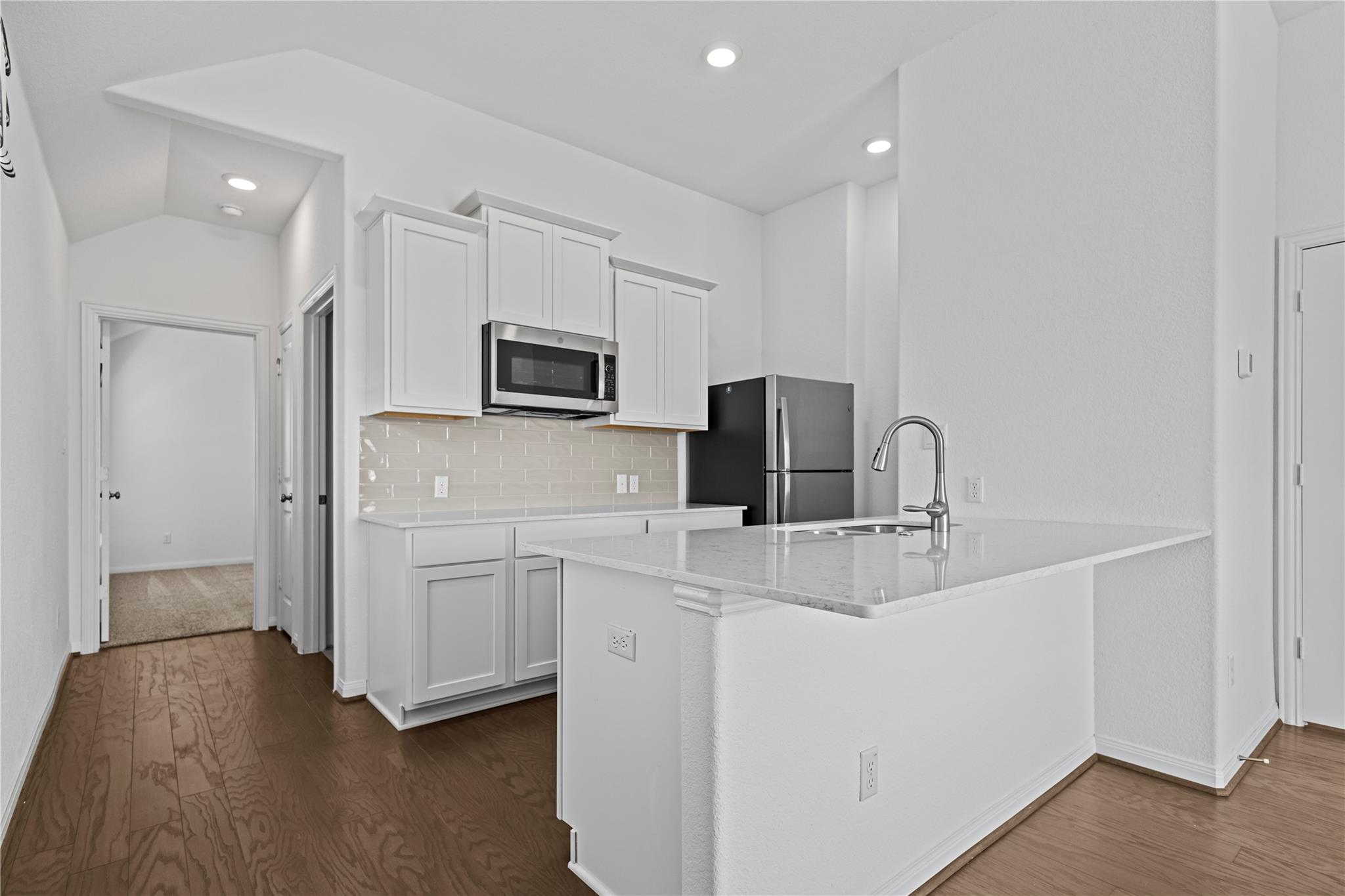 1528 Aspinwall Cv, Leander, TX 78641