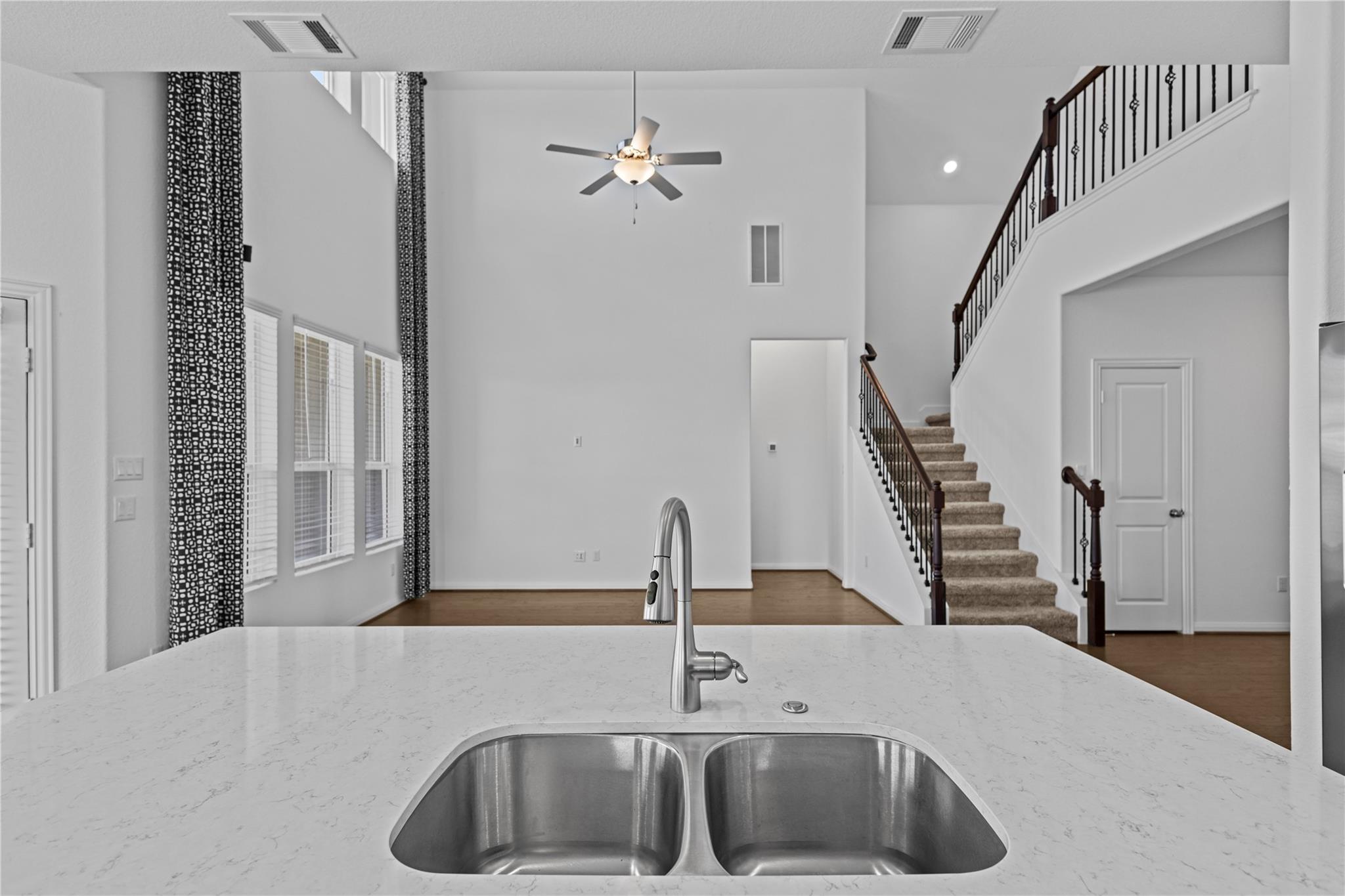 1528 Aspinwall Cv, Leander, TX 78641