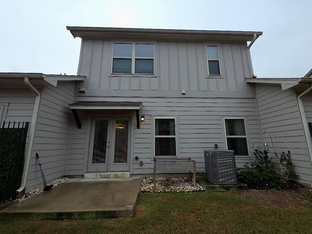 1608 Catalan Rd # 302, Austin, TX 78748