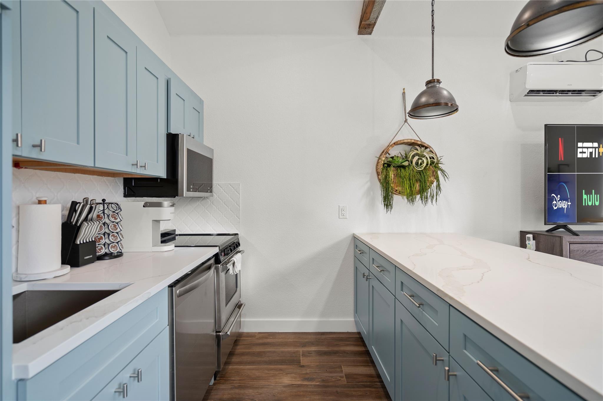 2106 Kenwood Ave # B, Austin, TX 78704