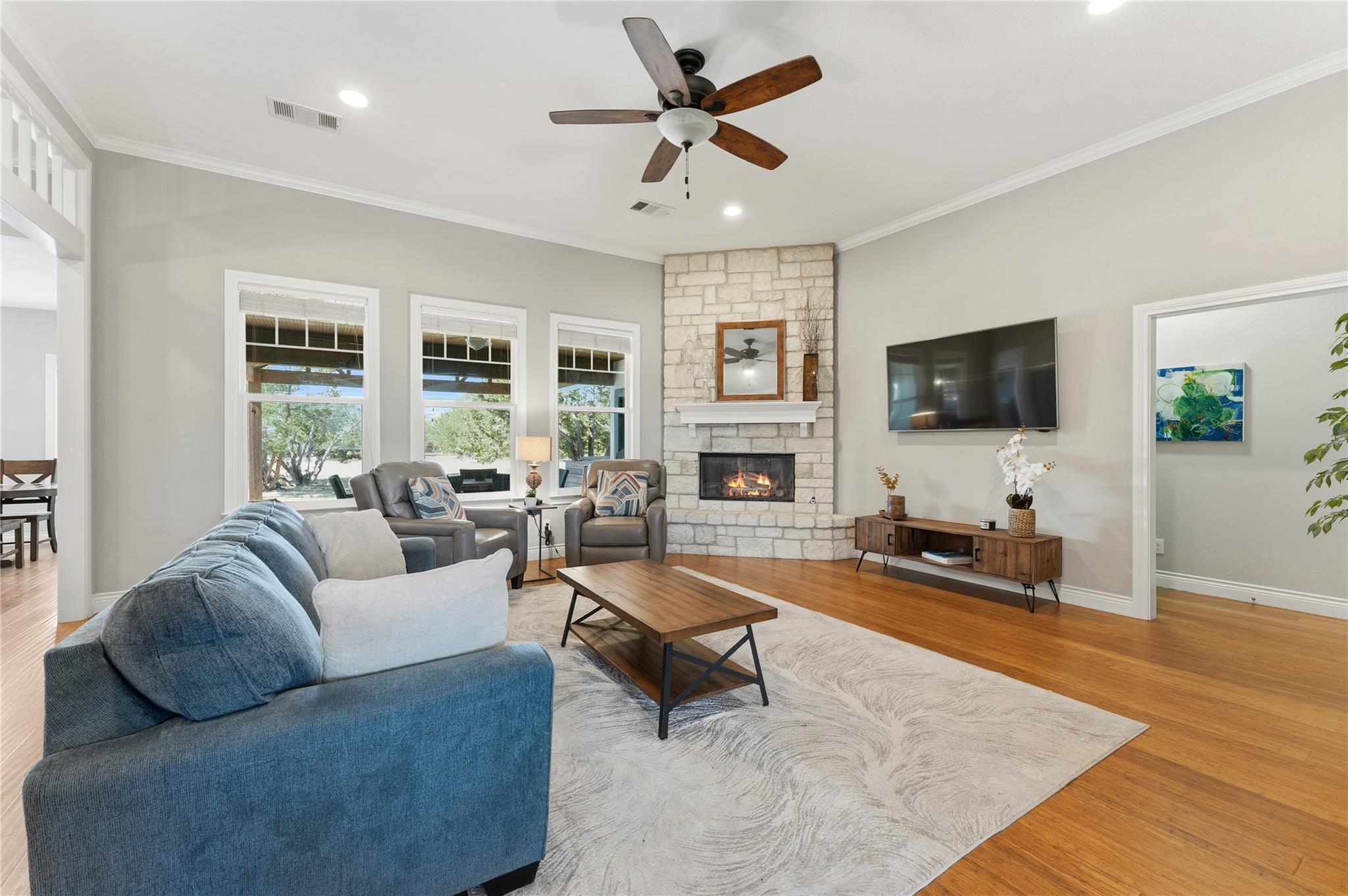 642 Chama Trce, Dripping Springs, TX 78620