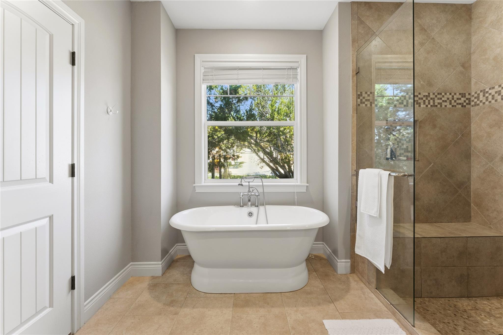 642 Chama Trce, Dripping Springs, TX 78620