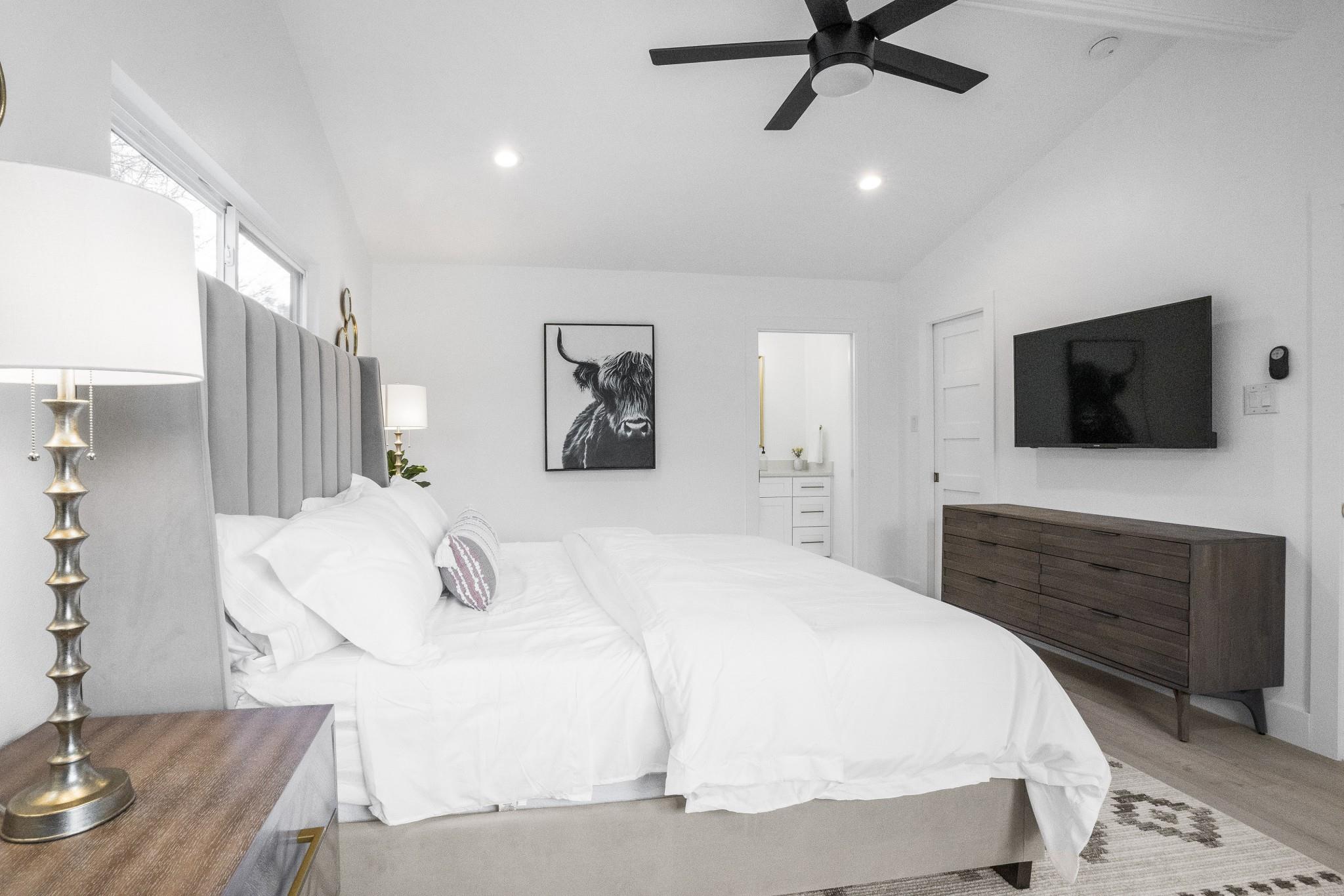 2001 Wychwood Dr, Austin, TX 78746