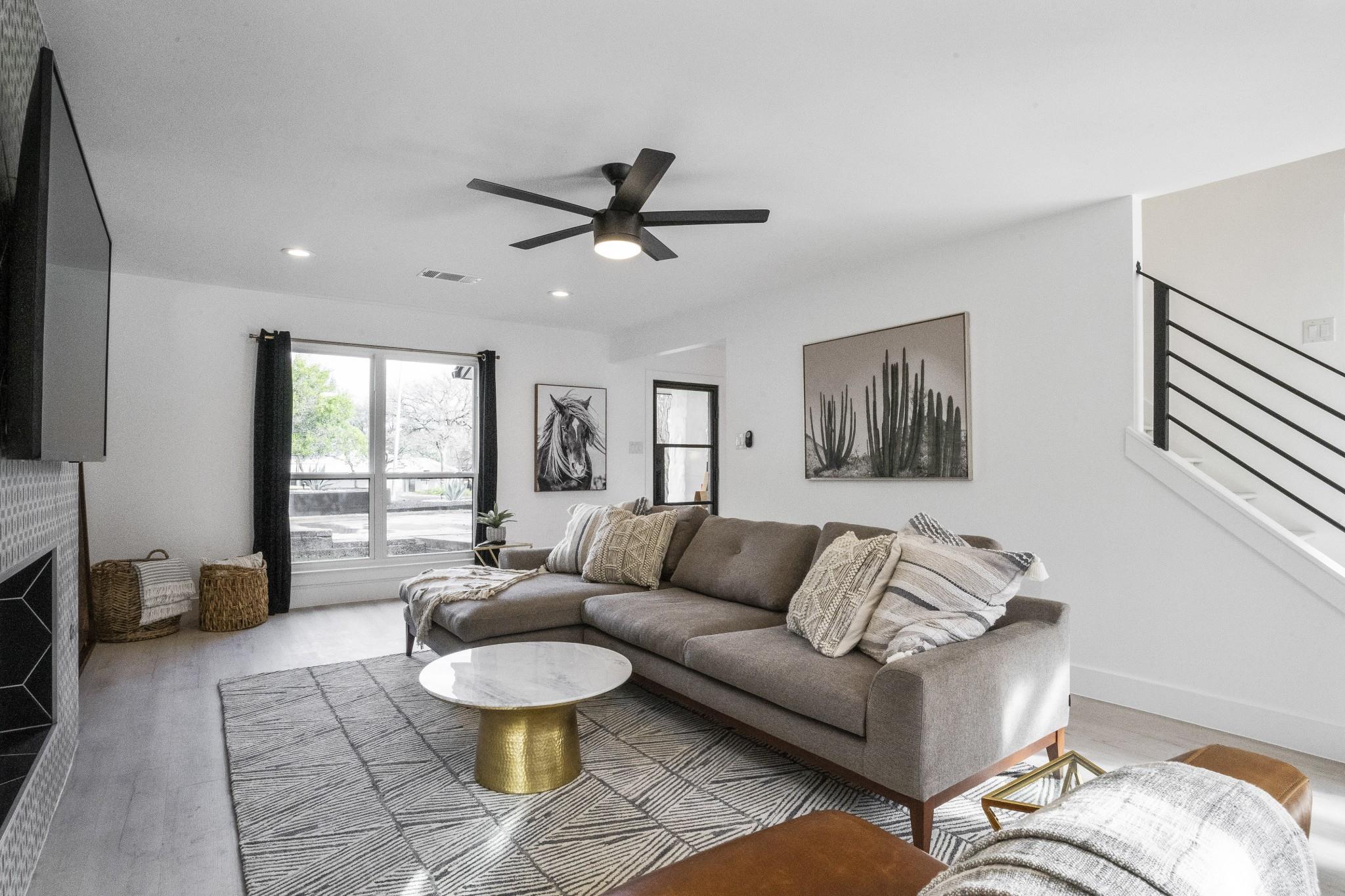 2001 Wychwood Dr, Austin, TX 78746