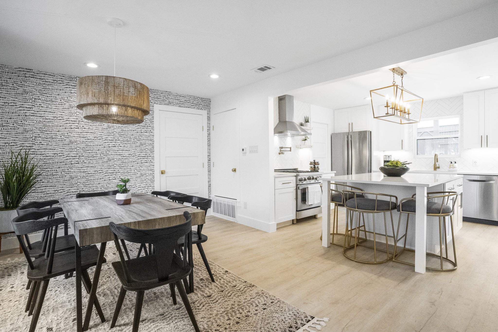 2001 Wychwood Dr, Austin, TX 78746