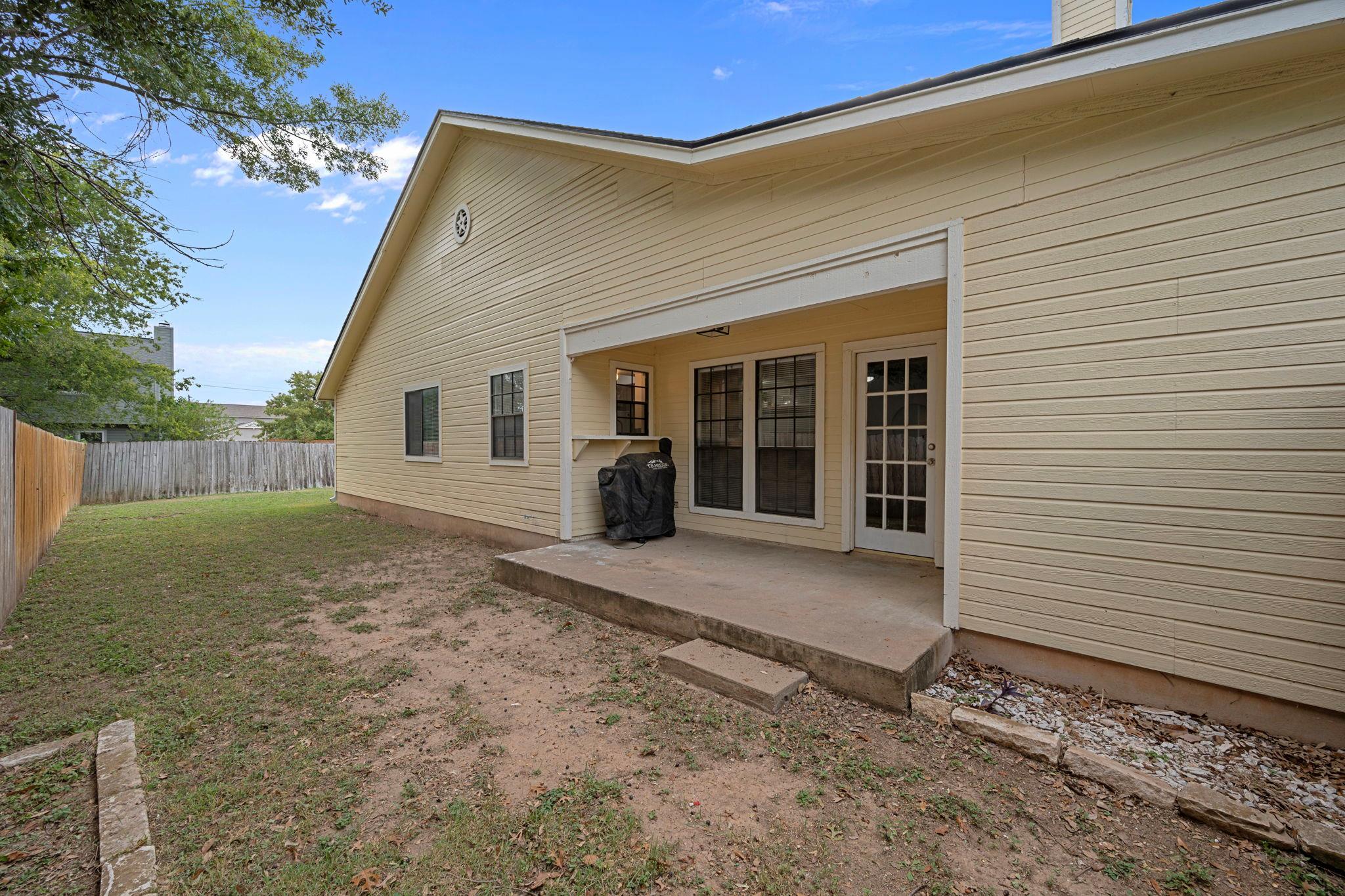 8807 Cainwood Ln, Austin, TX 78729