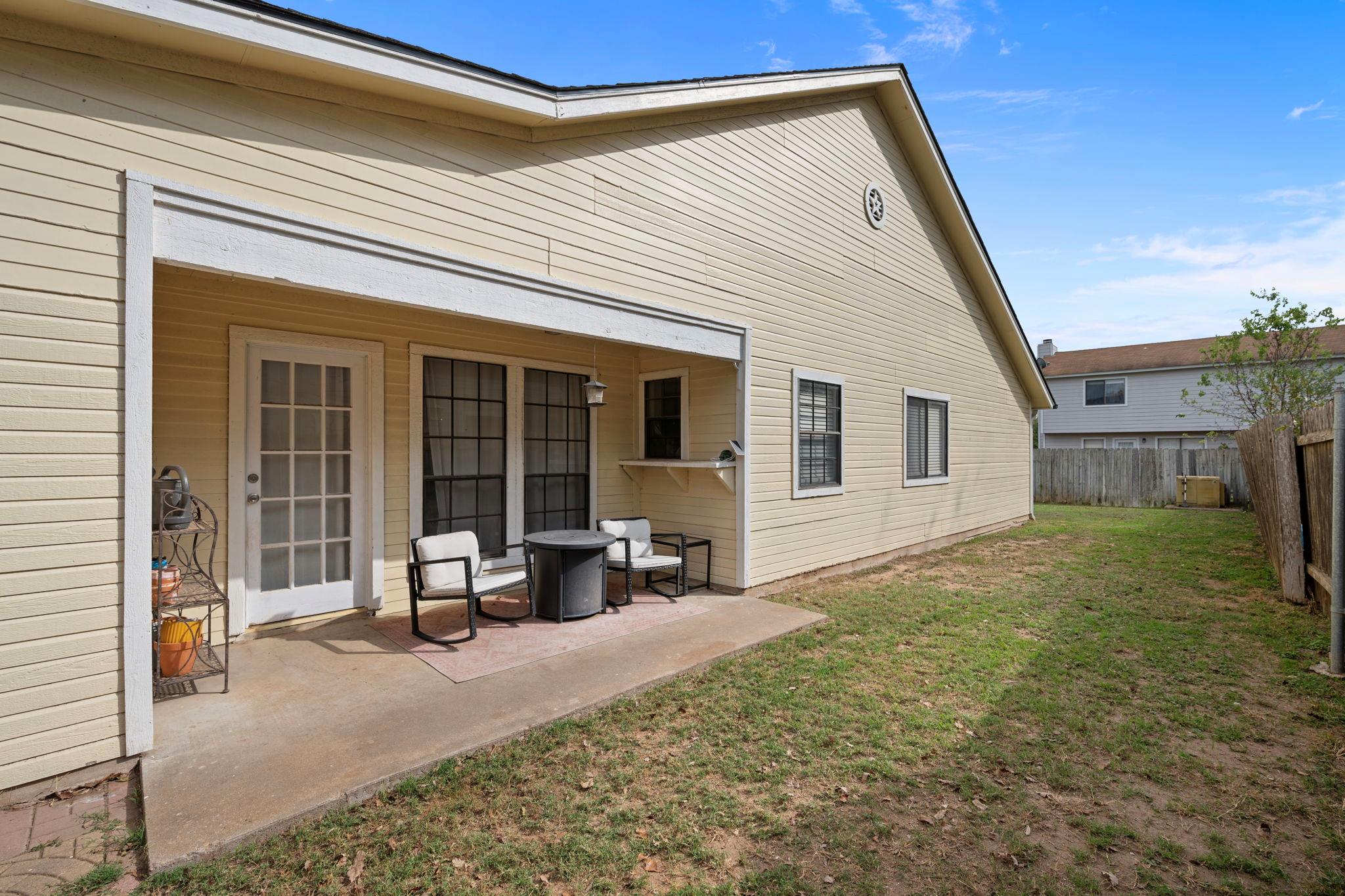 8807 Cainwood Ln, Austin, TX 78729