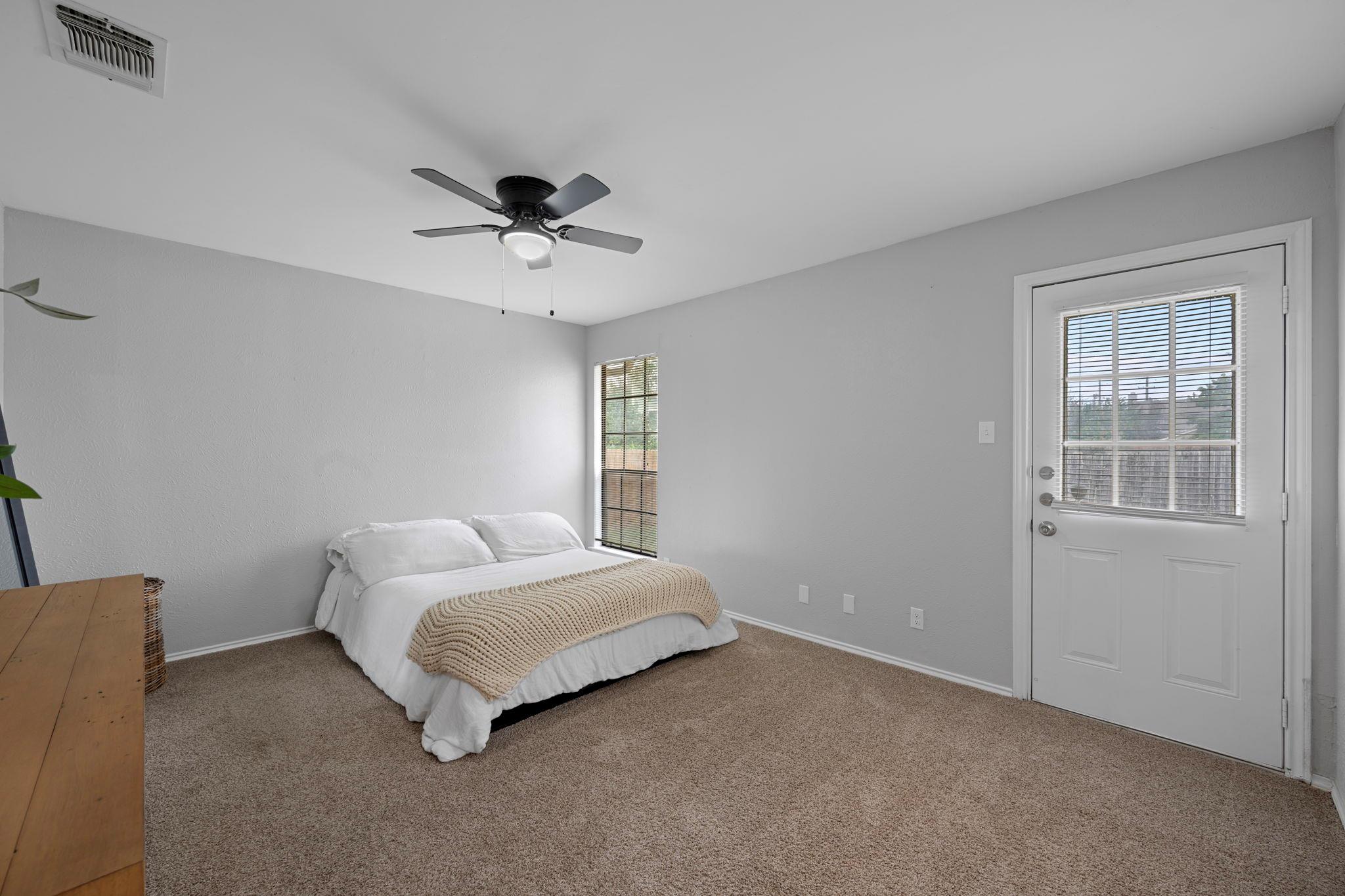 8807 Cainwood Ln, Austin, TX 78729