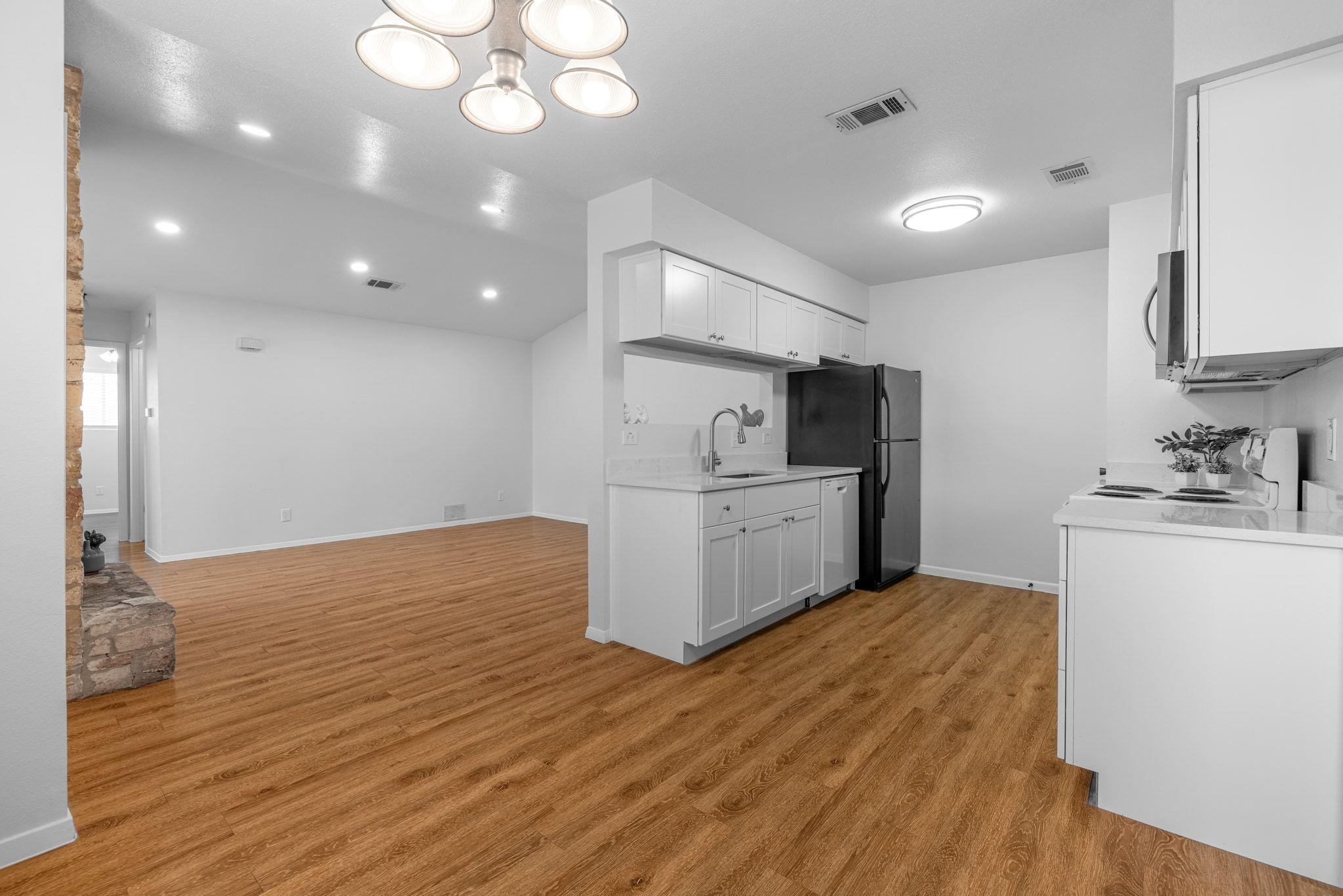 12801 Copper Cliff Ave # B, Austin, TX 78727