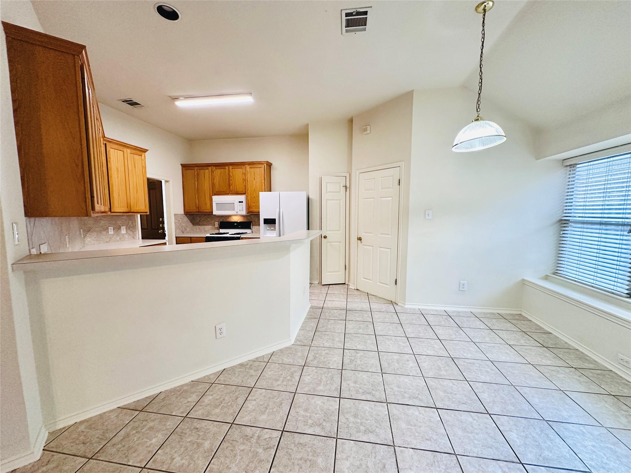 1101 Hunters Creek Dr, Cedar Park, TX 78613