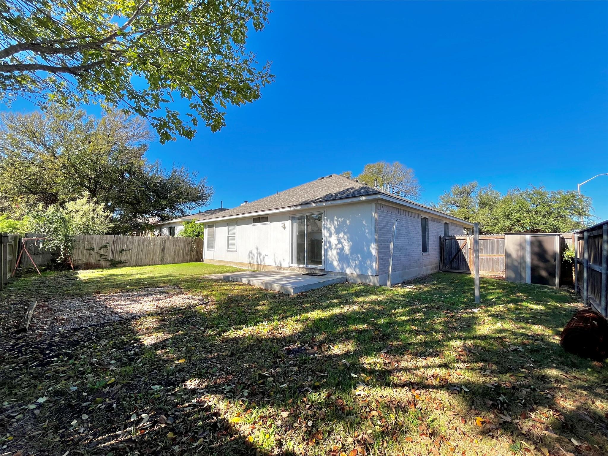 206 Presidio Dr, Leander, TX 78641