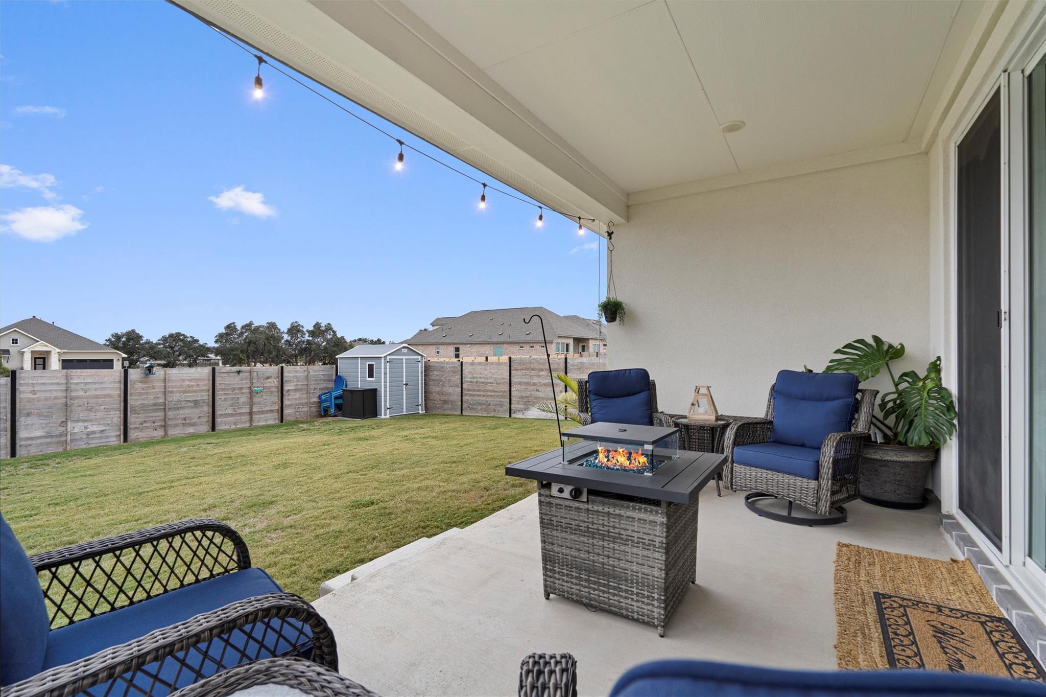 1001 Stonehill Dr, Georgetown, TX 78633