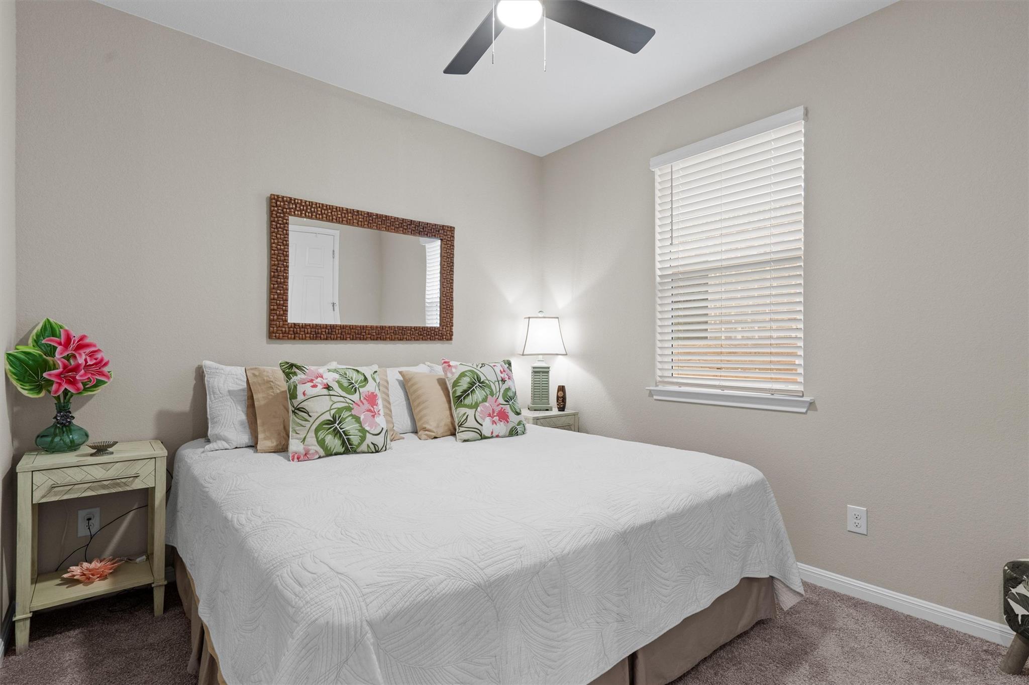 1001 Stonehill Dr, Georgetown, TX 78633