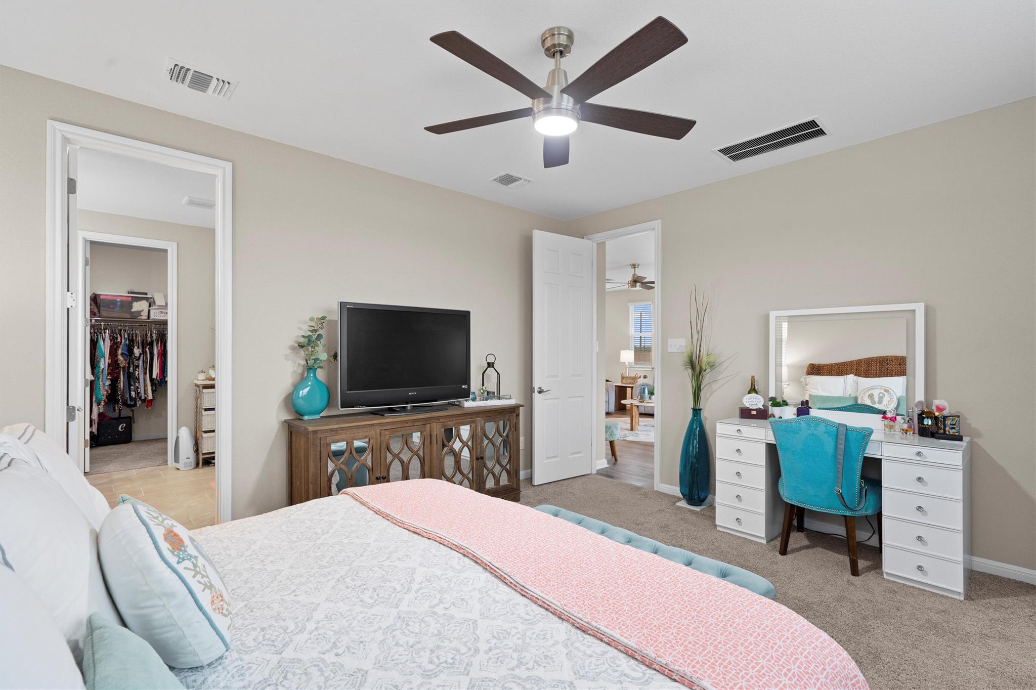 1001 Stonehill Dr, Georgetown, TX 78633